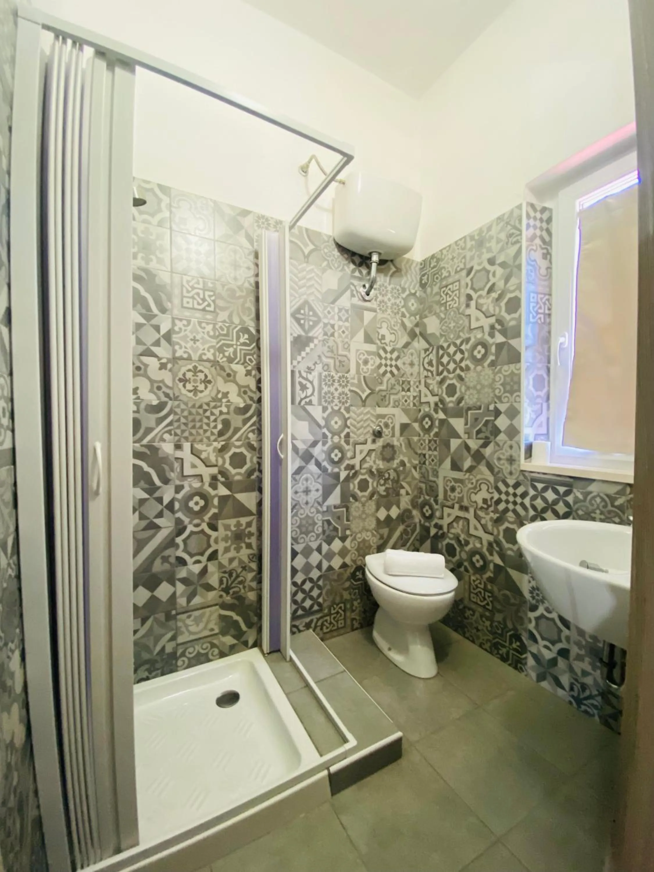 Green Gallery Hotel and Restaurant