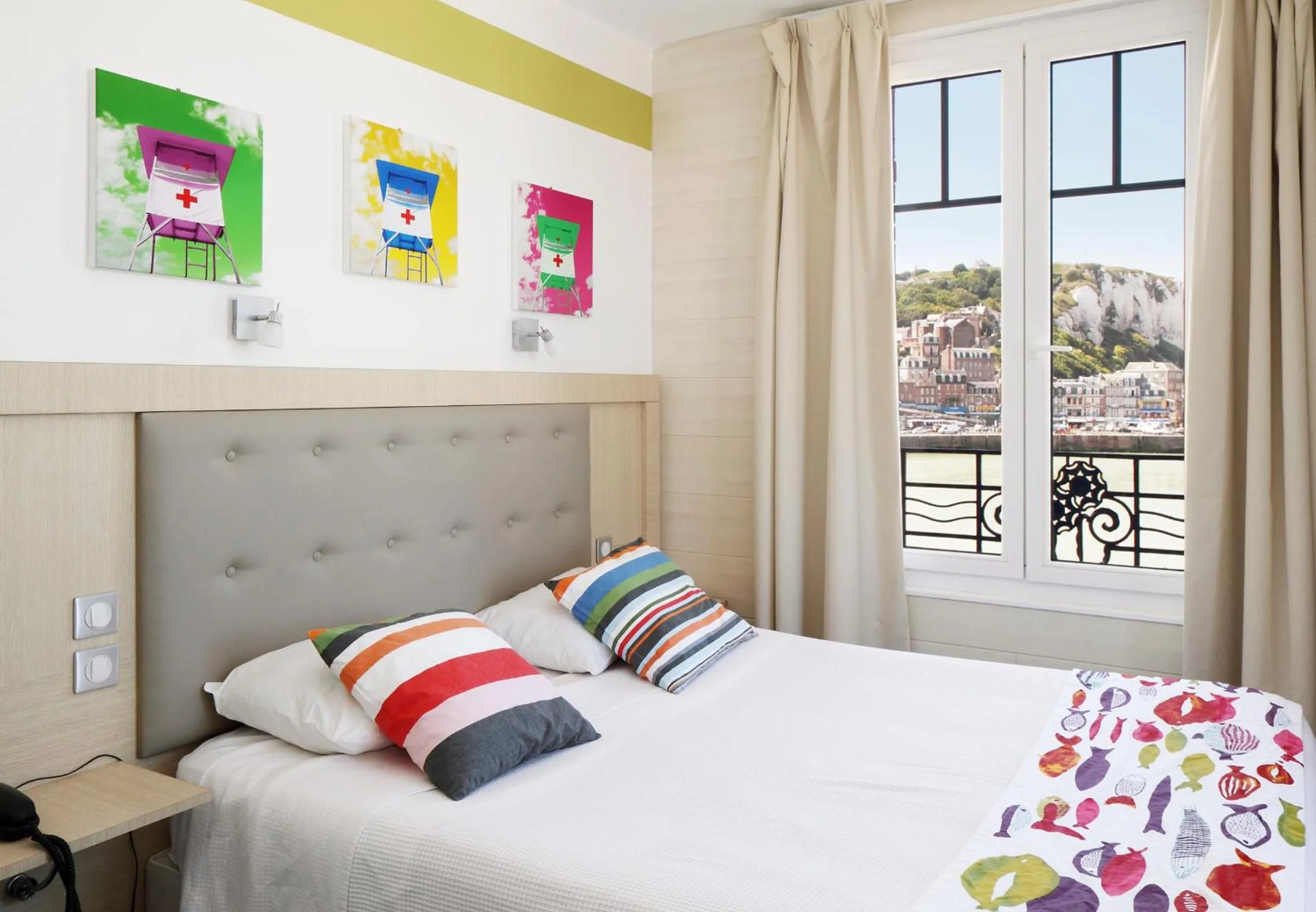 Bedroom, Bed in The Originals Boutique, Hôtel La Villa Marine, Le Tréport