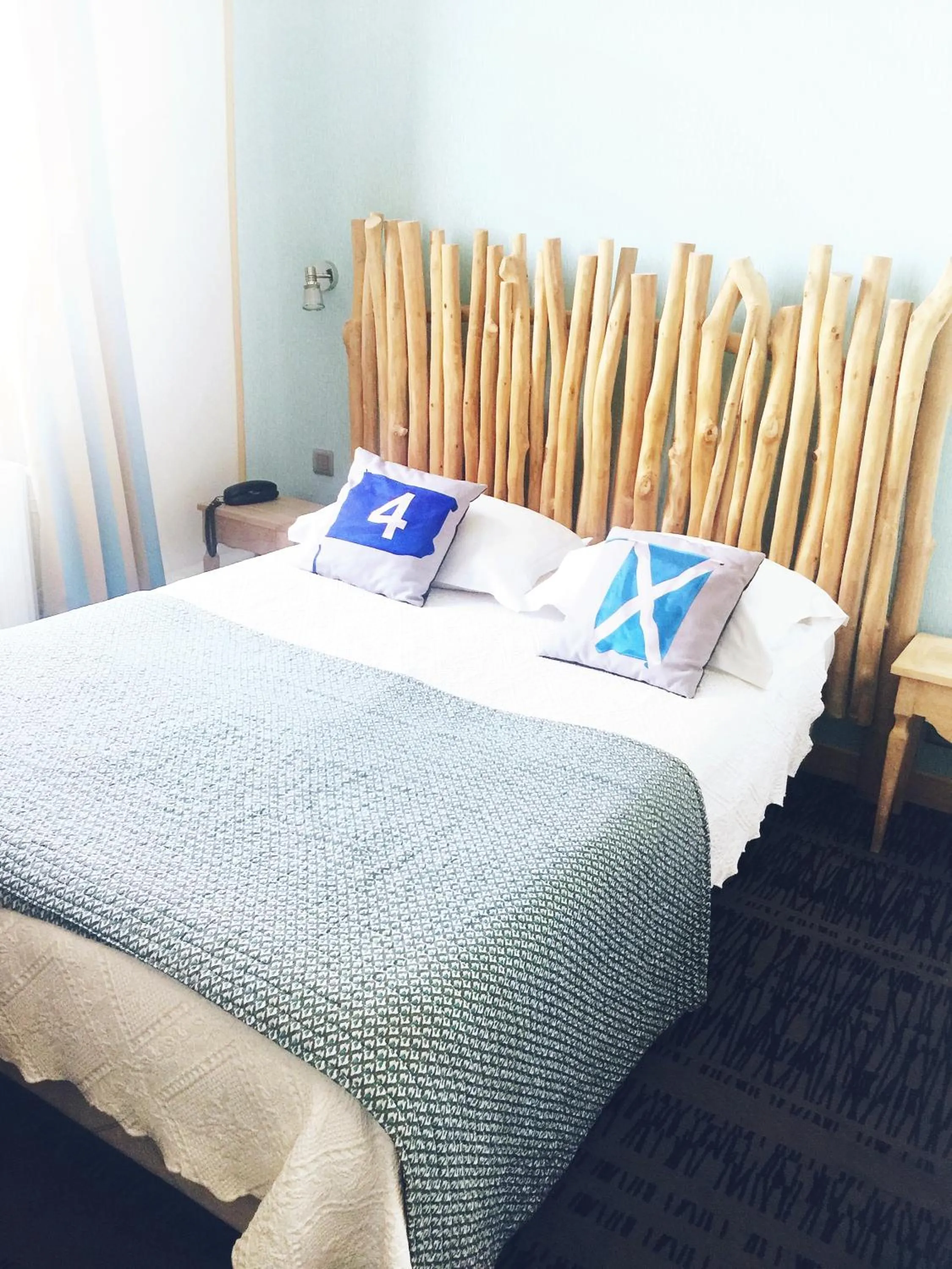 Bed in The Originals Boutique, Hôtel La Villa Marine, Le Tréport