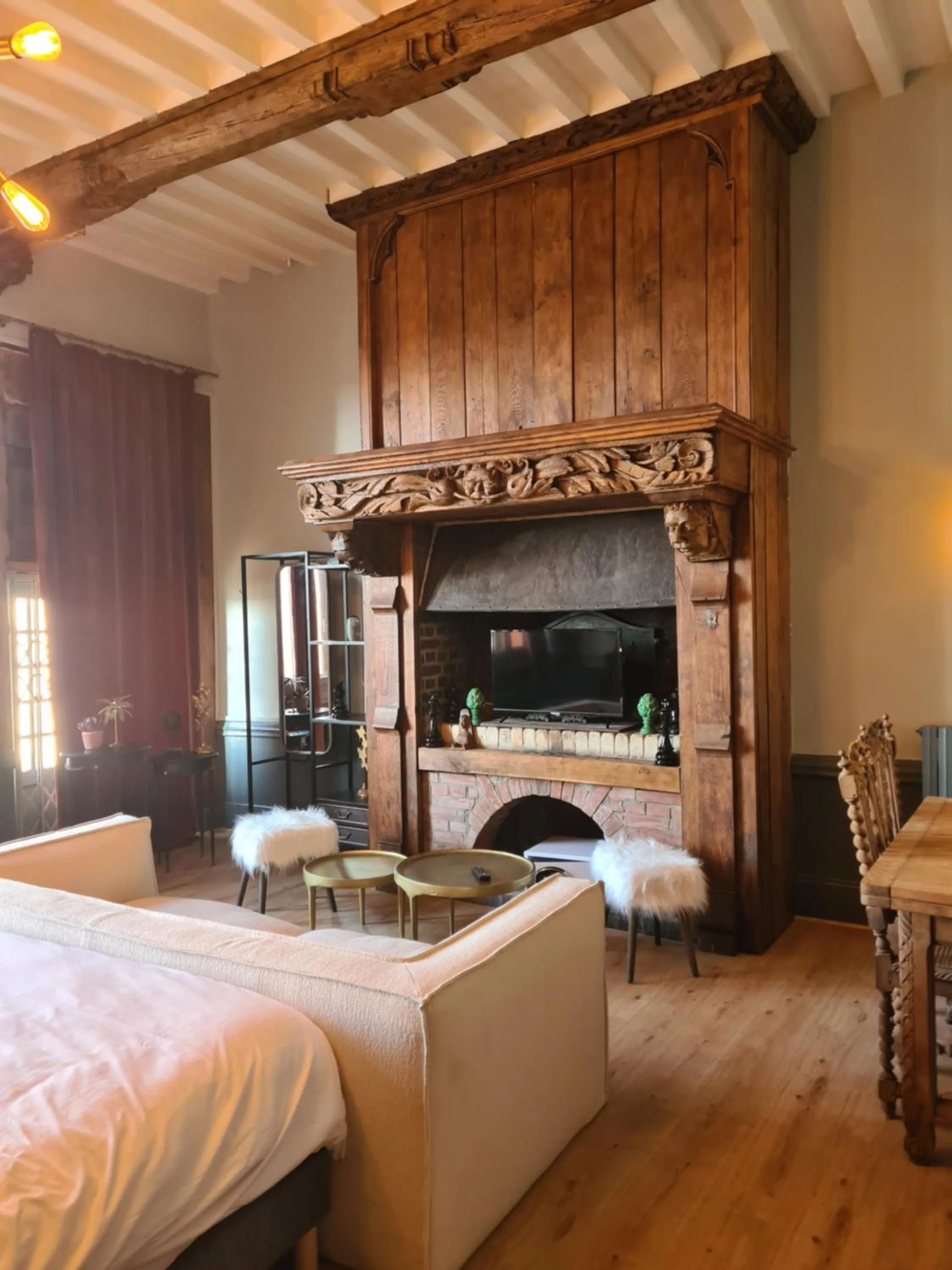 Bed in The Originals Boutique, Hôtel La Villa Marine, Le Tréport