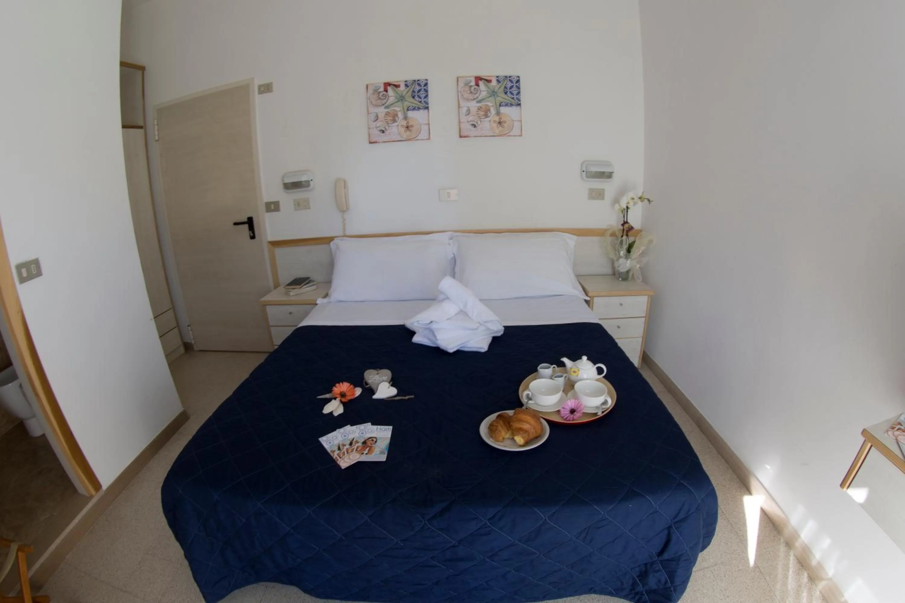 Shower in Hotel Haiti