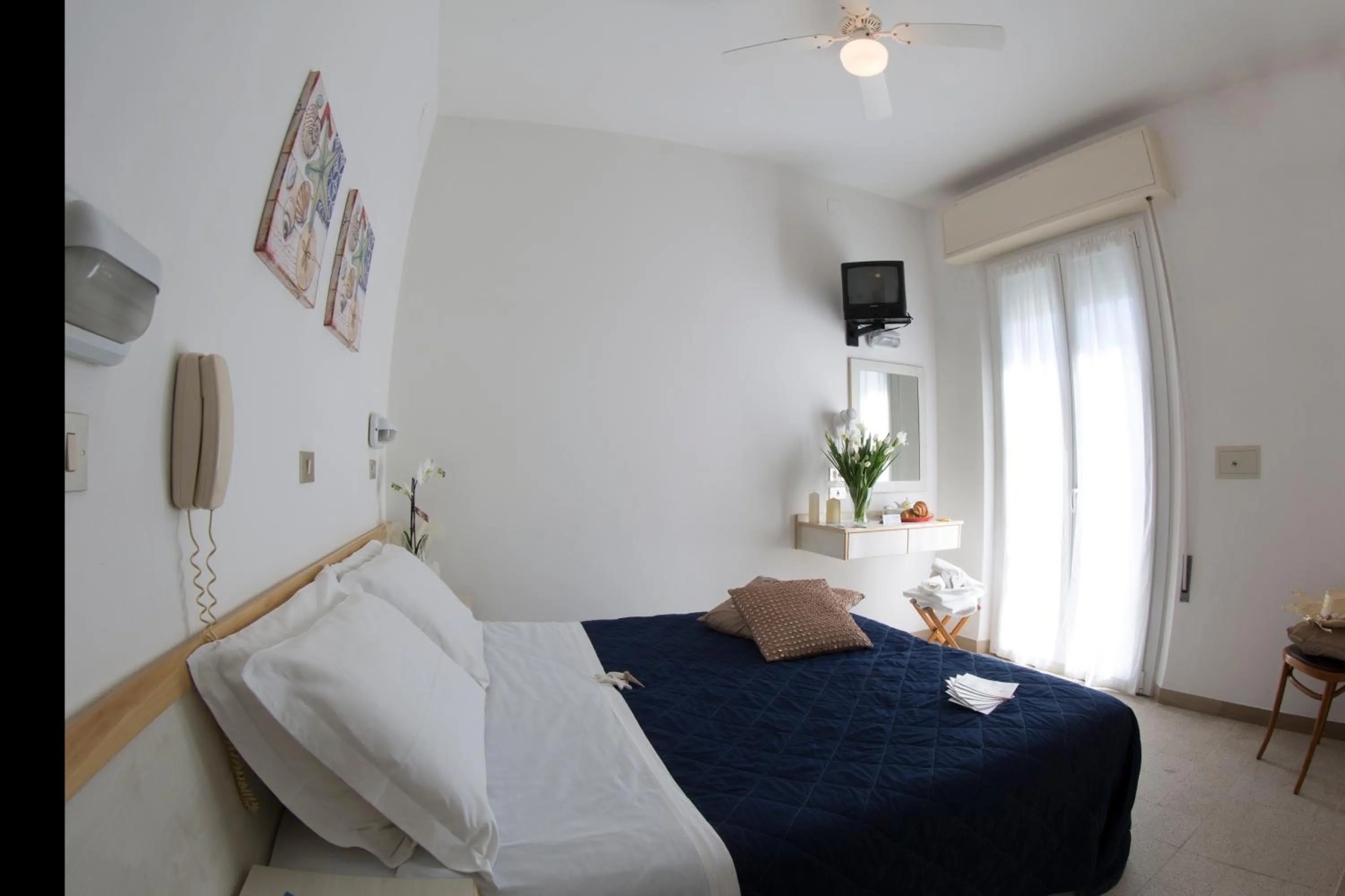 Shower in Hotel Haiti