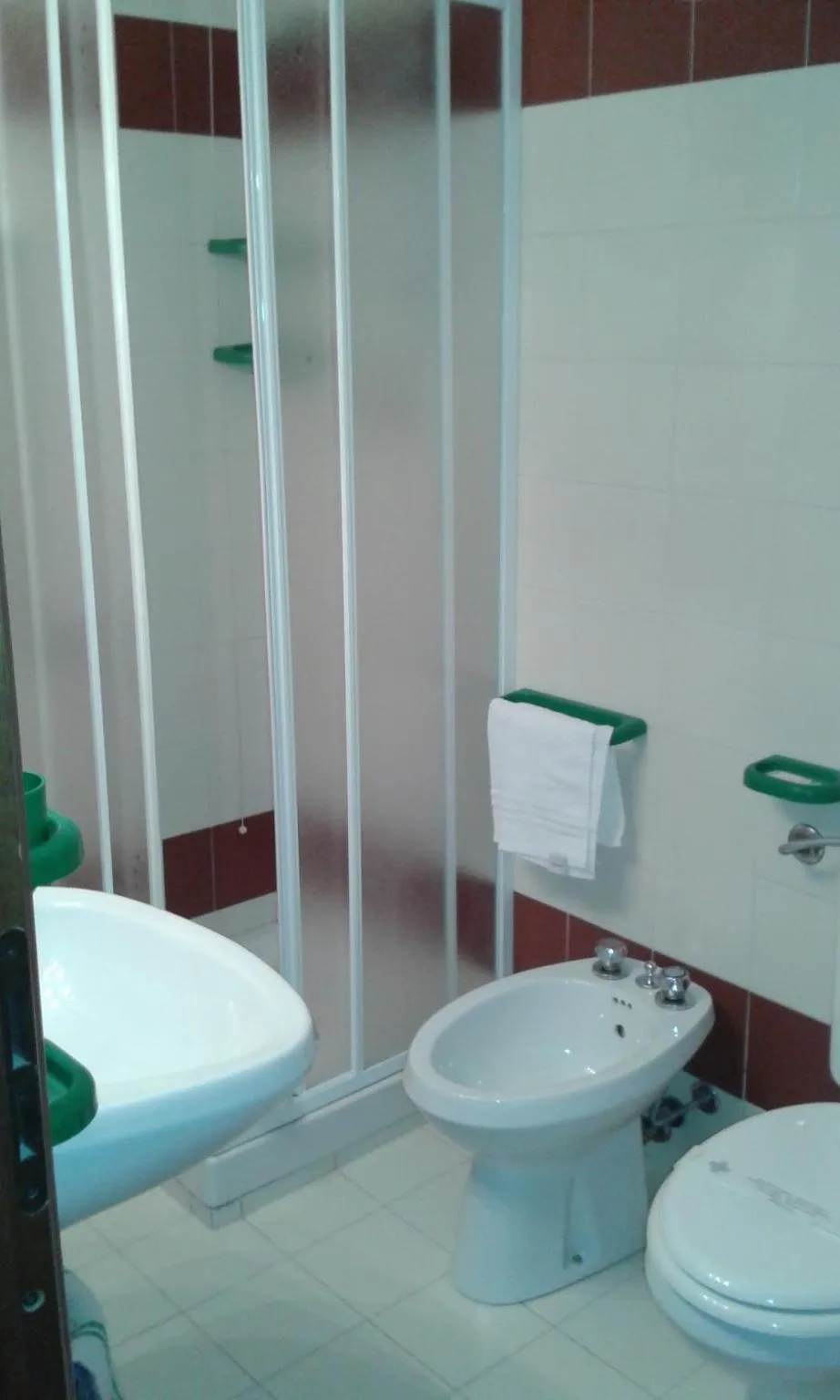 Bathroom in Cervinia Due