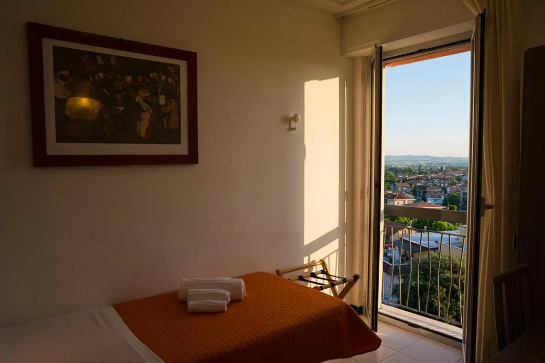 Bed in Hotel Madison