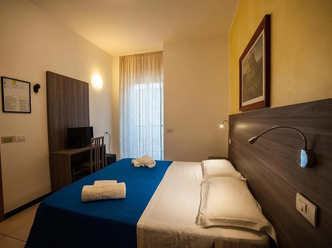 Bed in Hotel Madison