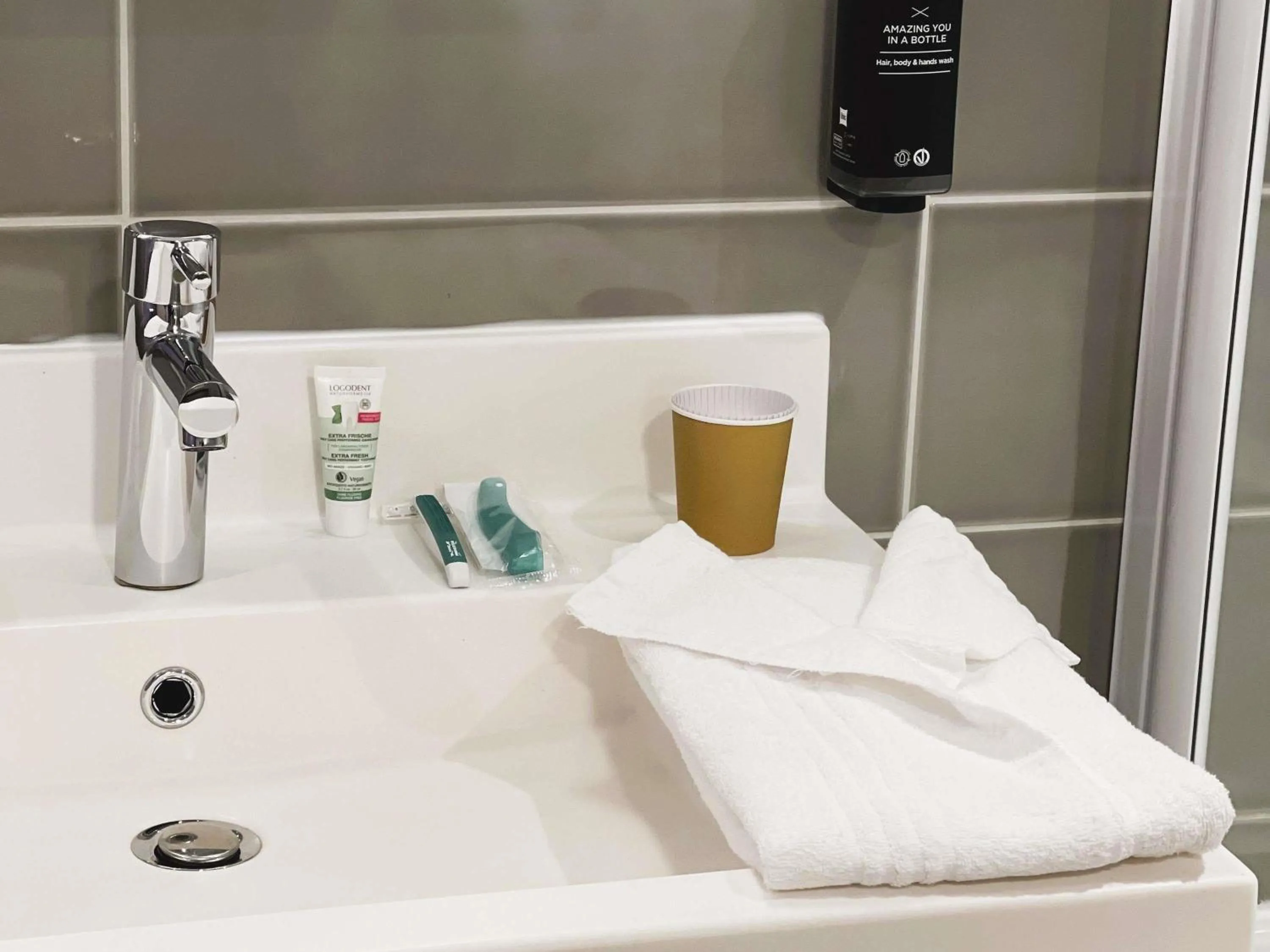 Bedroom in ibis Styles Evry Lisses