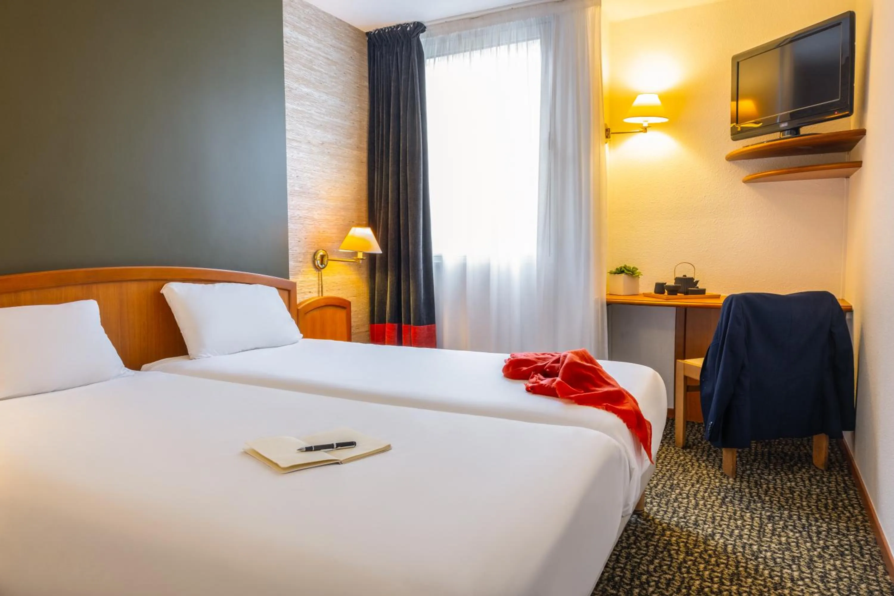 Bed in Mercure Hotel Forbach Centre de Loisirs
