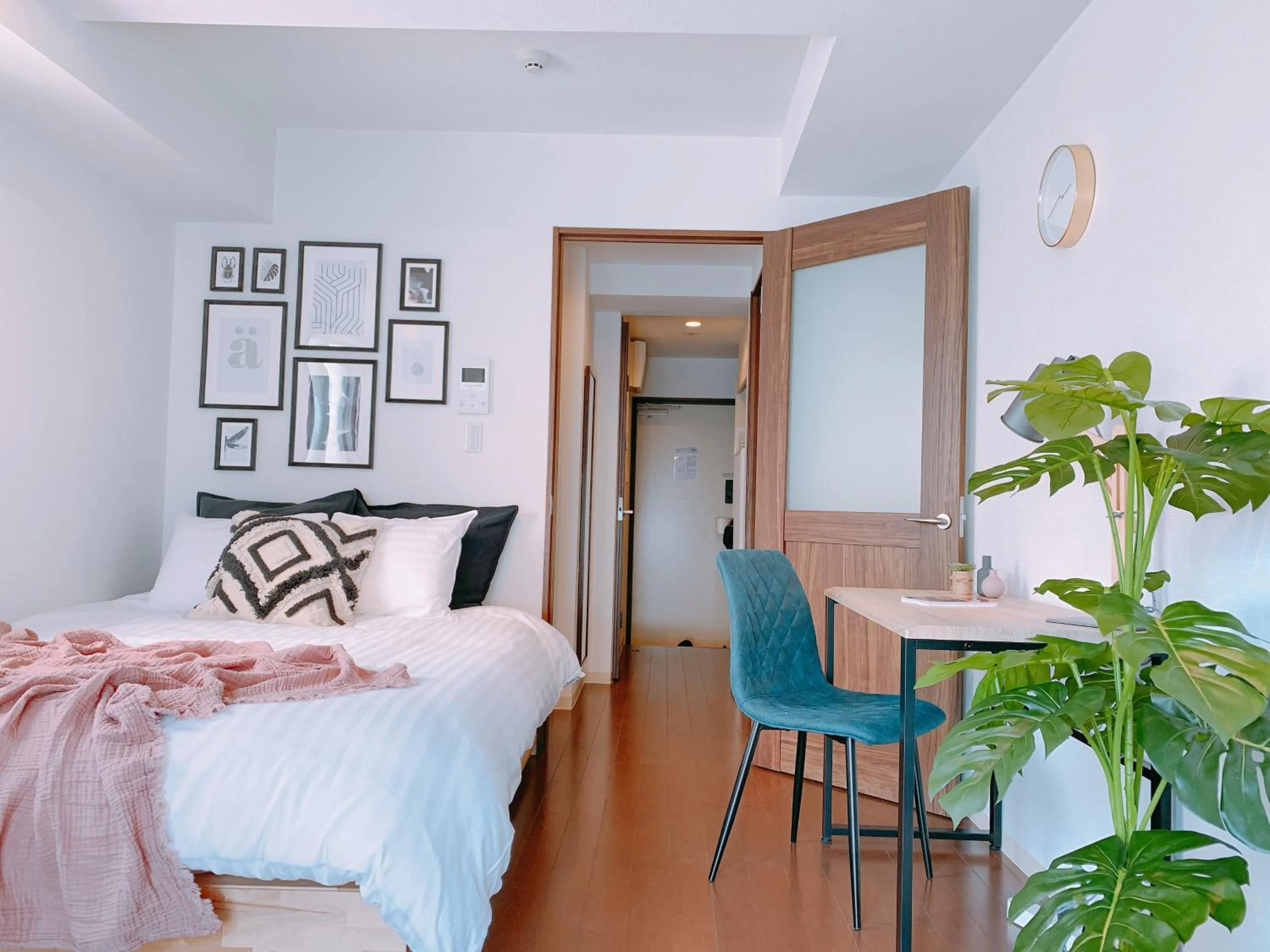 Bed in Dash Living Higashi Azabu