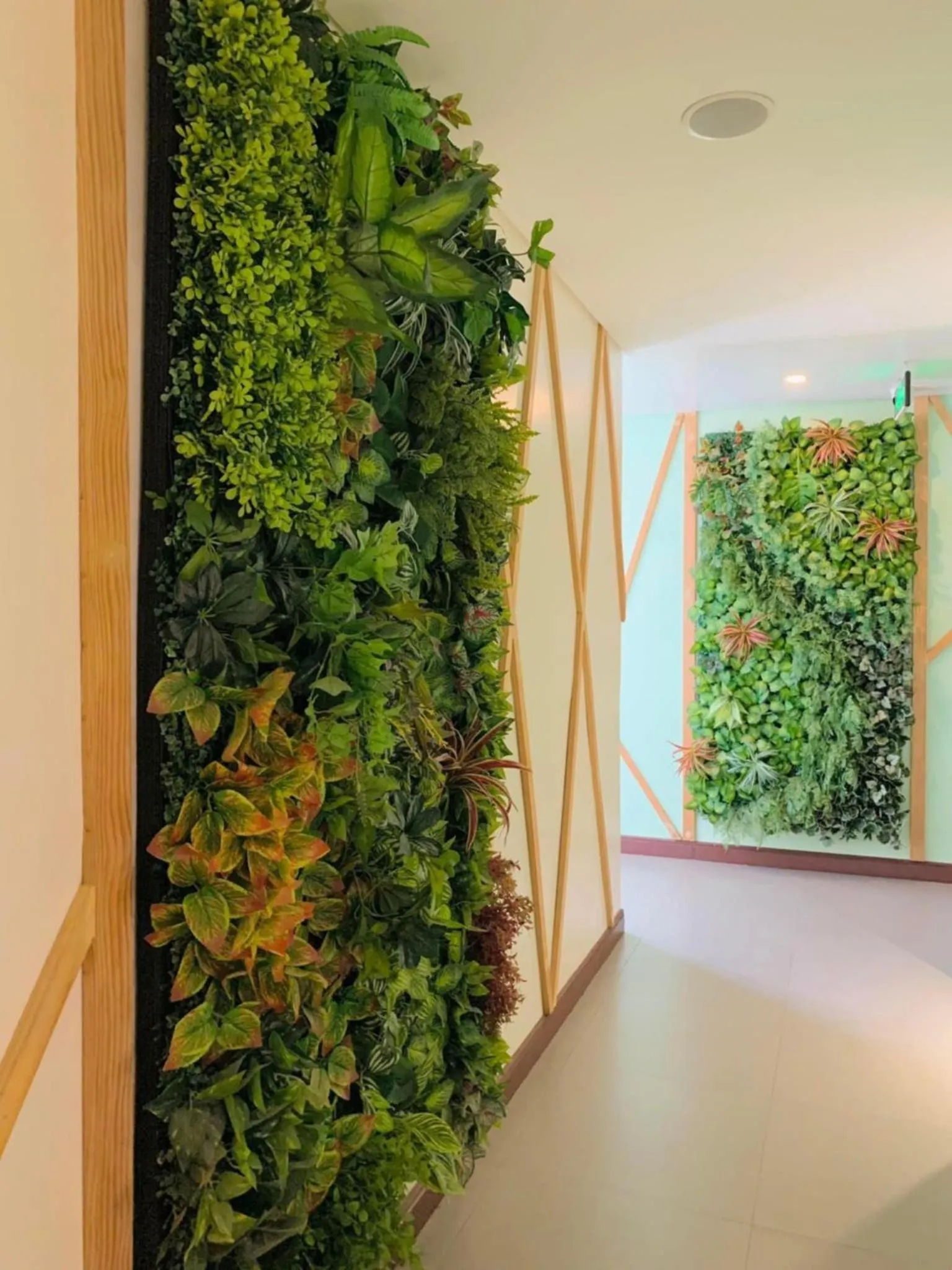 Decorative detail in Kojõ Hotel Tagum