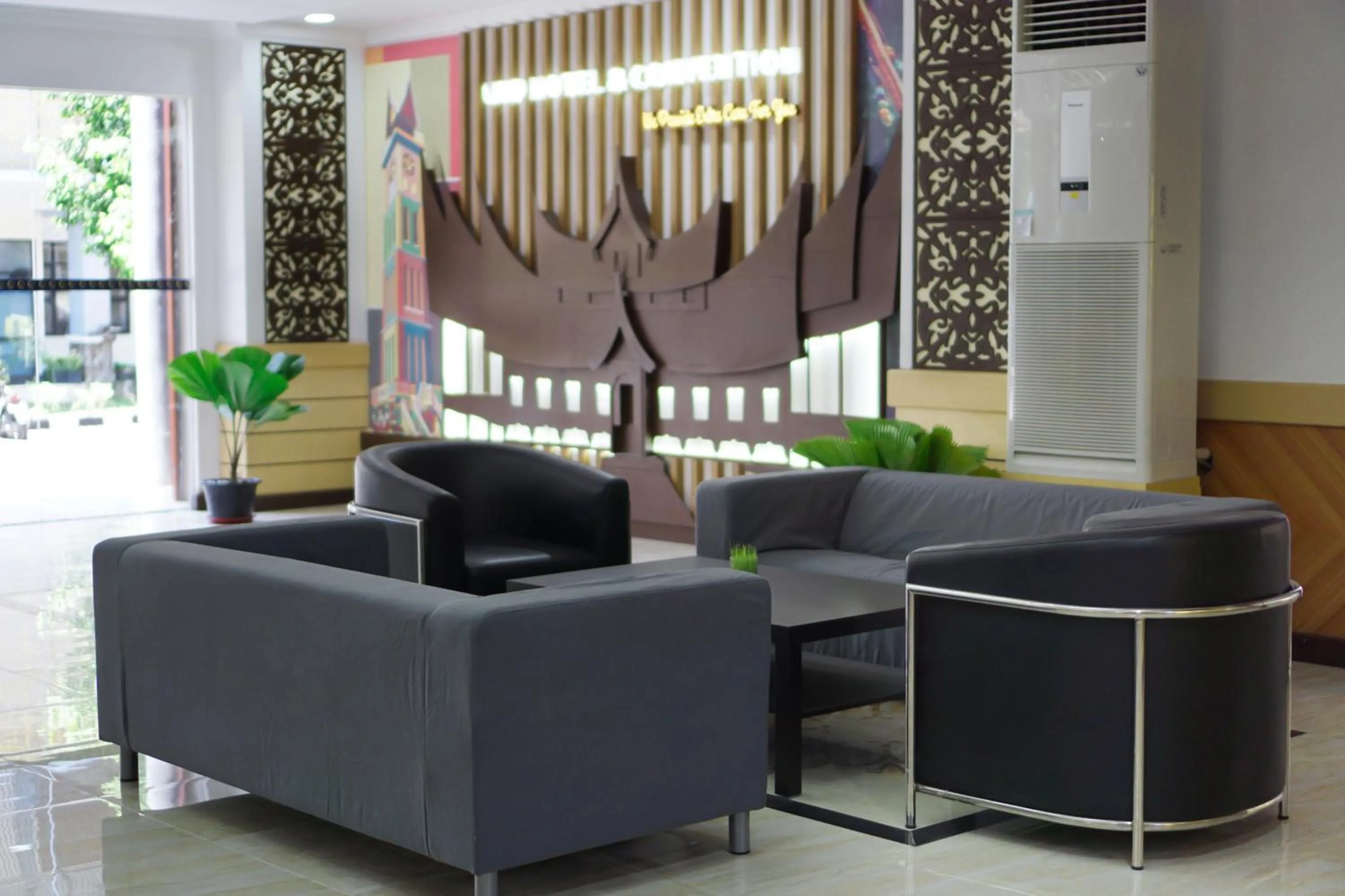 Lobby or reception in UNP Hotel & Convention