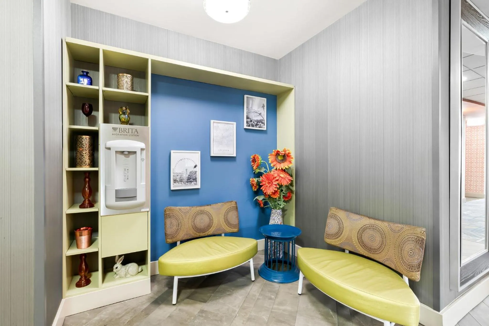 Property building in Holiday Inn Express Atlanta Galleria-Ballpark Area by IHG