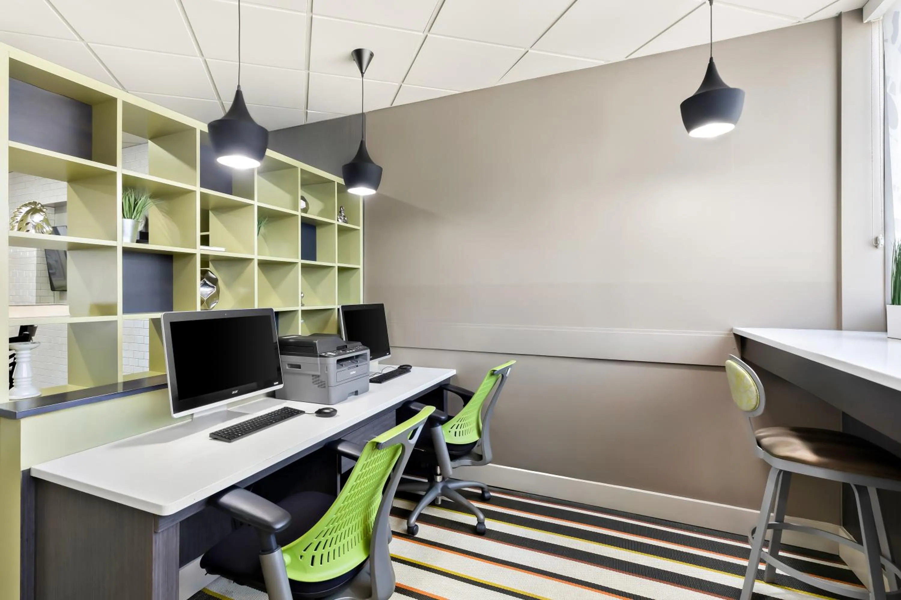 Business facilities in Holiday Inn Express Atlanta Galleria-Ballpark Area by IHG