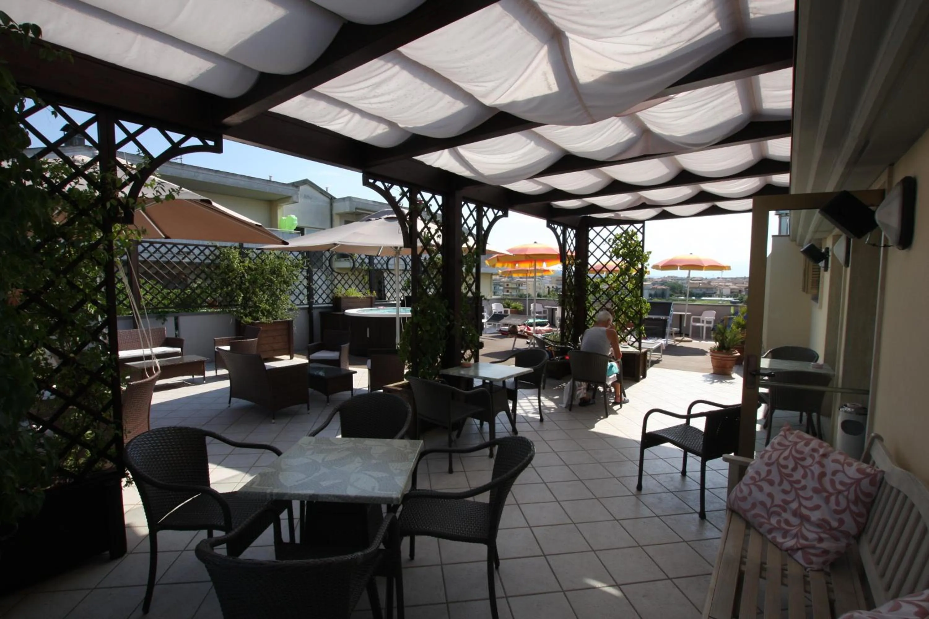 Patio in Hotel Naxos B&B