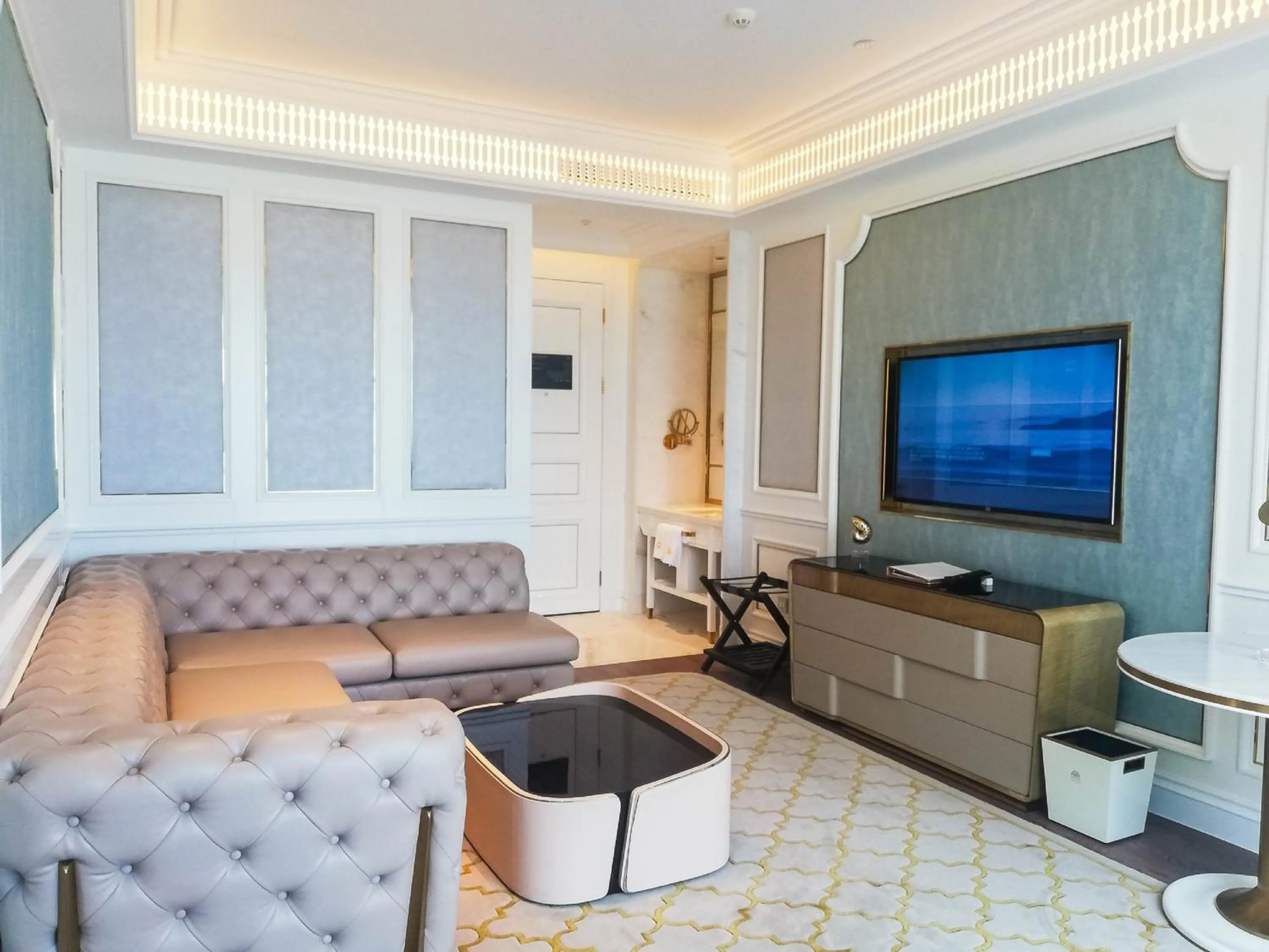 Living room in Jin Bei Palace Hotel