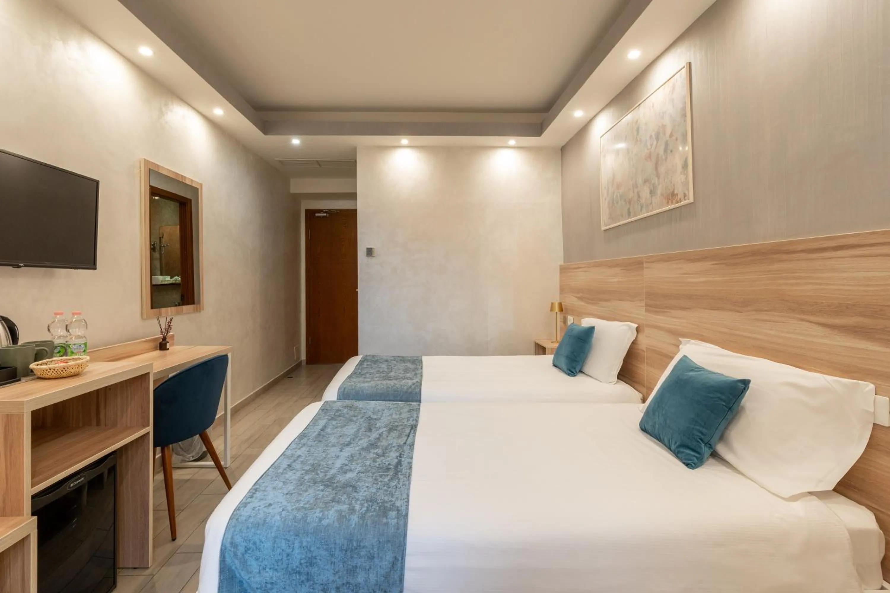 Drago D'Oro GUESTHOUSE - accross from metro Vittorio Emanuele