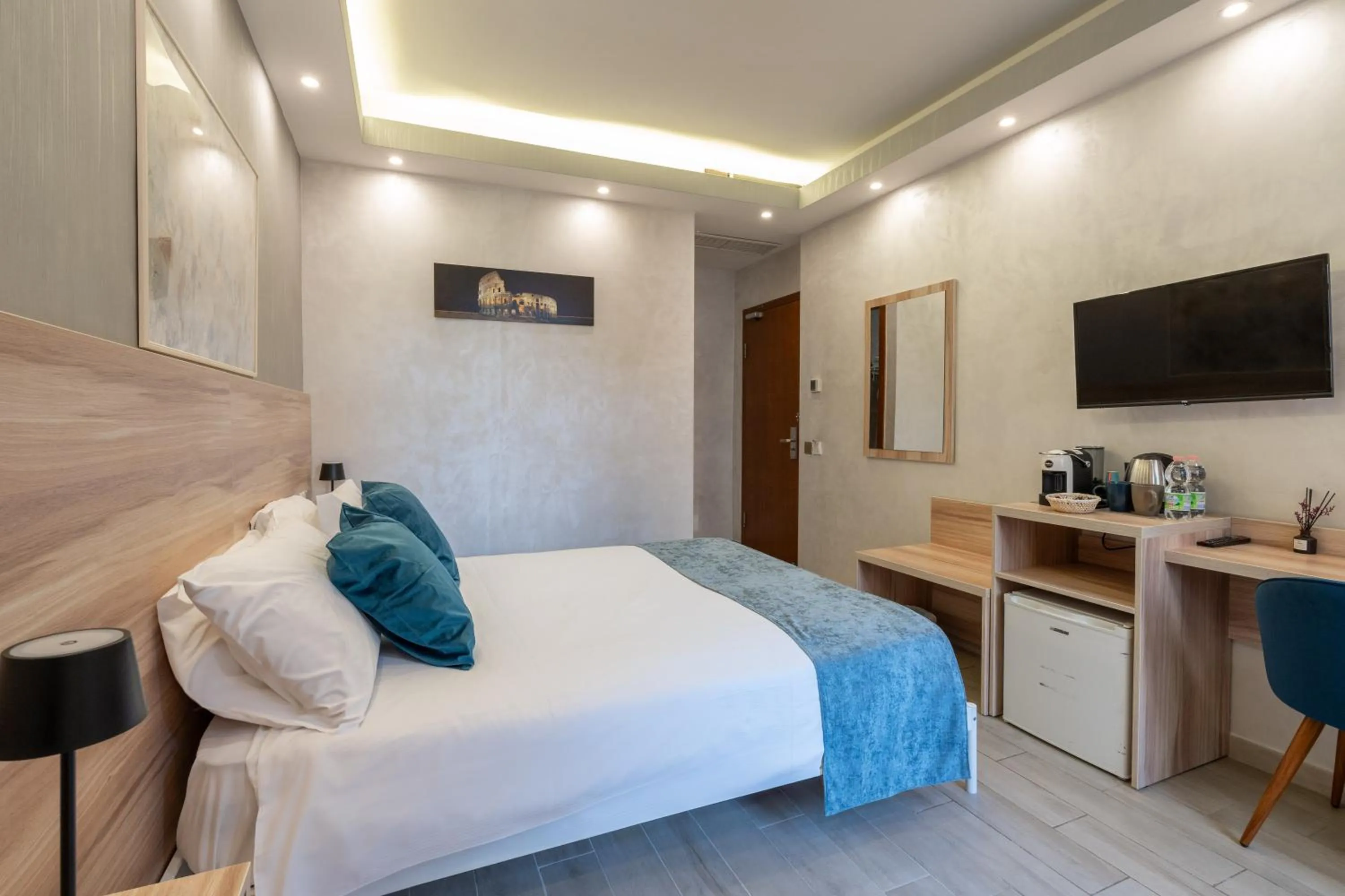 Drago D'Oro GUESTHOUSE - accross from metro Vittorio Emanuele