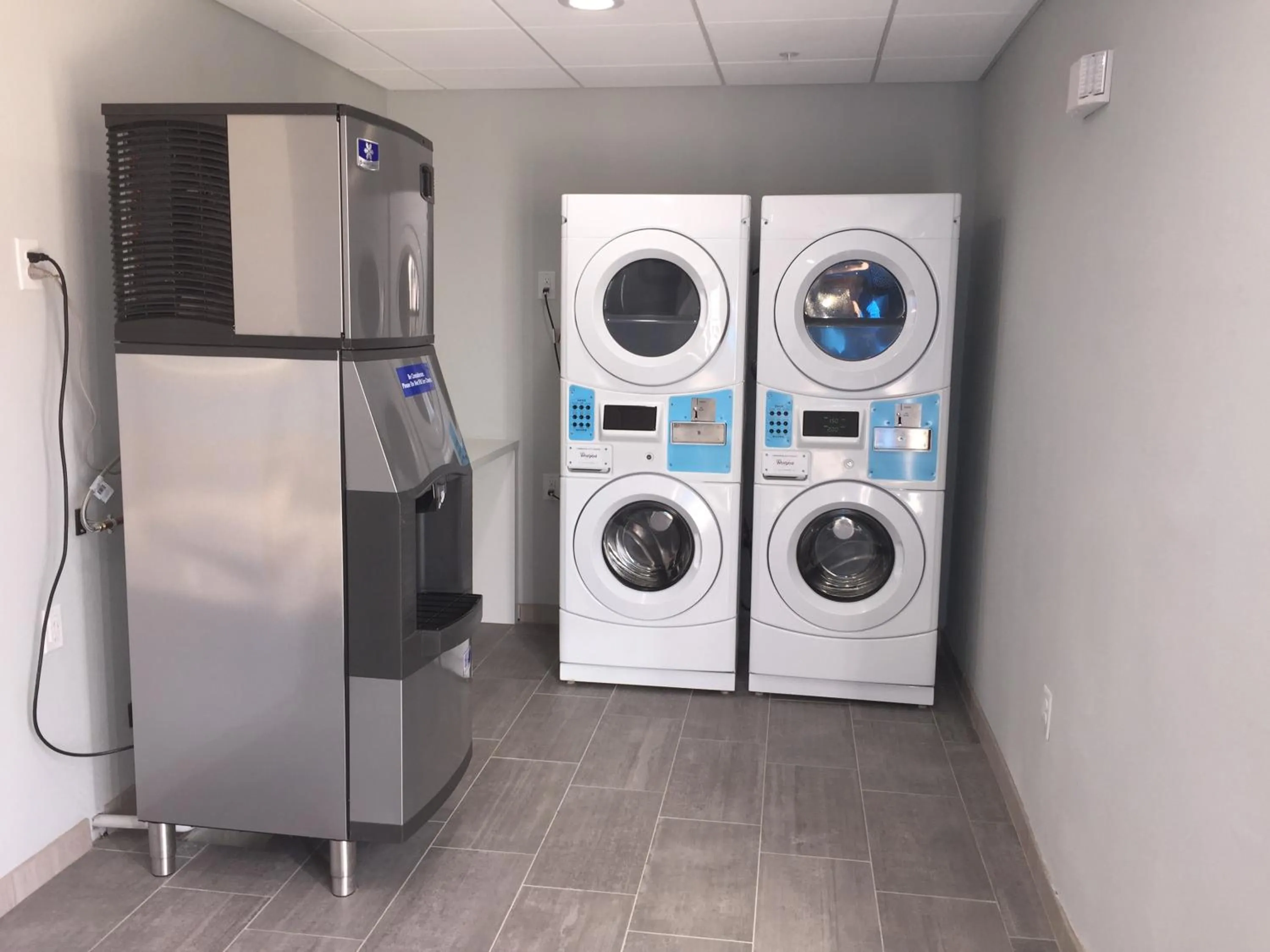 washing machine in Studio 6-Mesquite, TX - Dallas