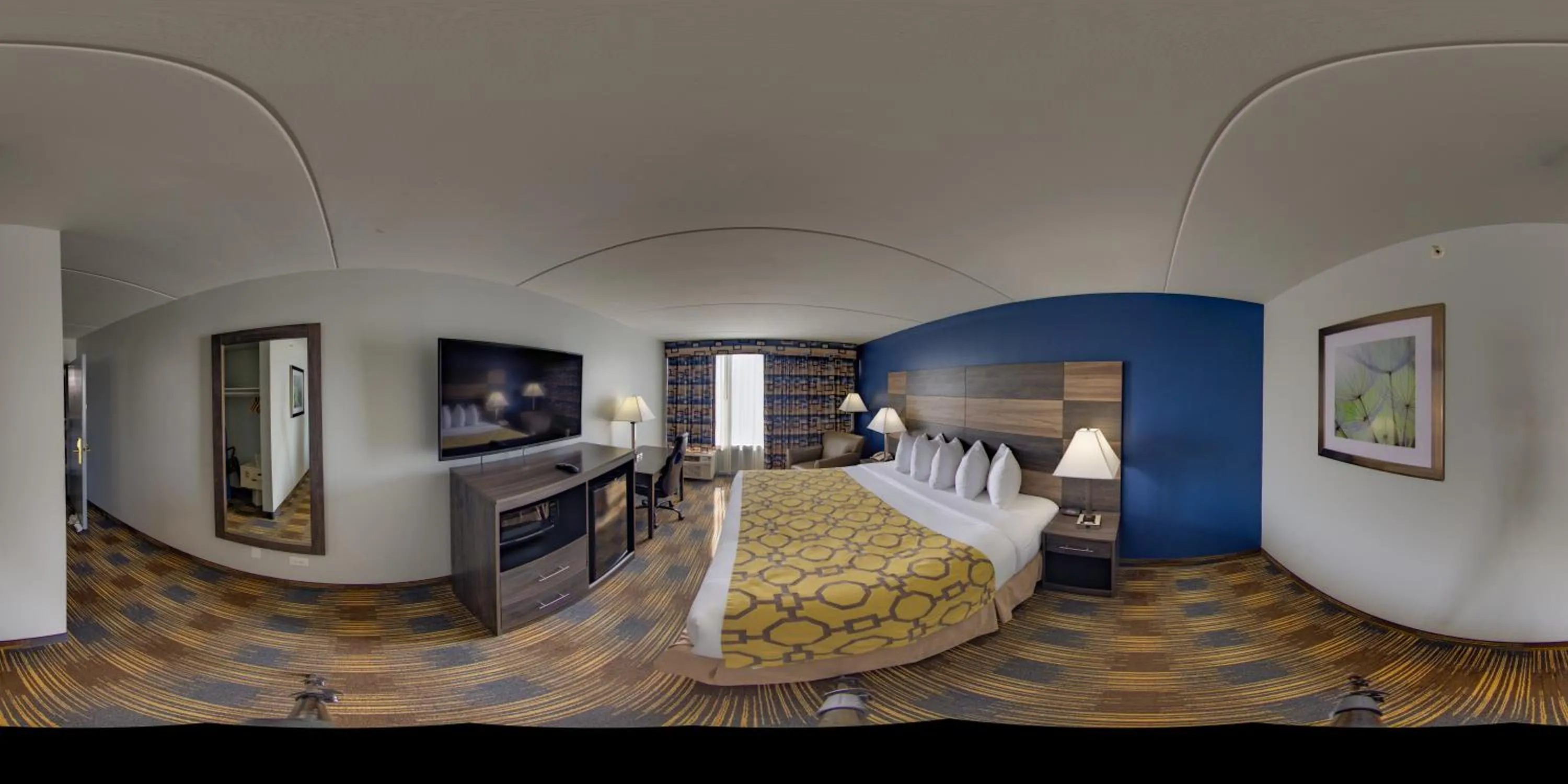 Bed in Baymont by Wyndham - Chicago - Addison - O'Hare