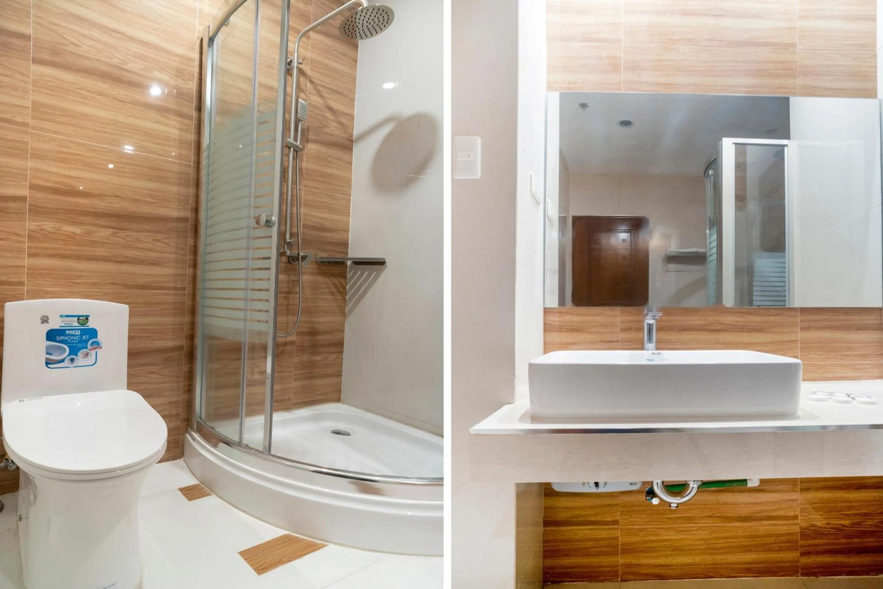 Bathroom in Capital O 460 World Palace Hotel