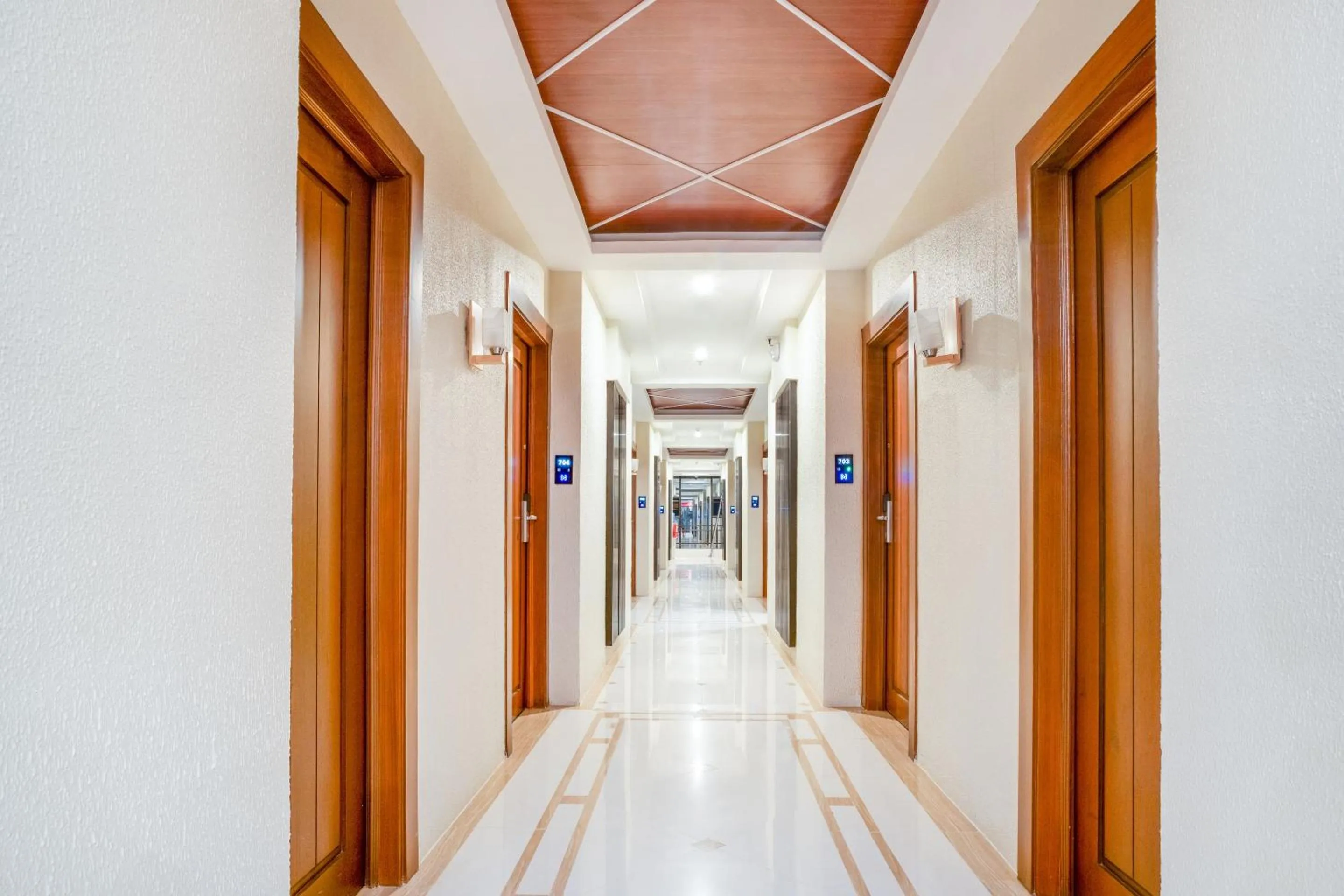 Lobby or reception in Capital O 460 World Palace Hotel