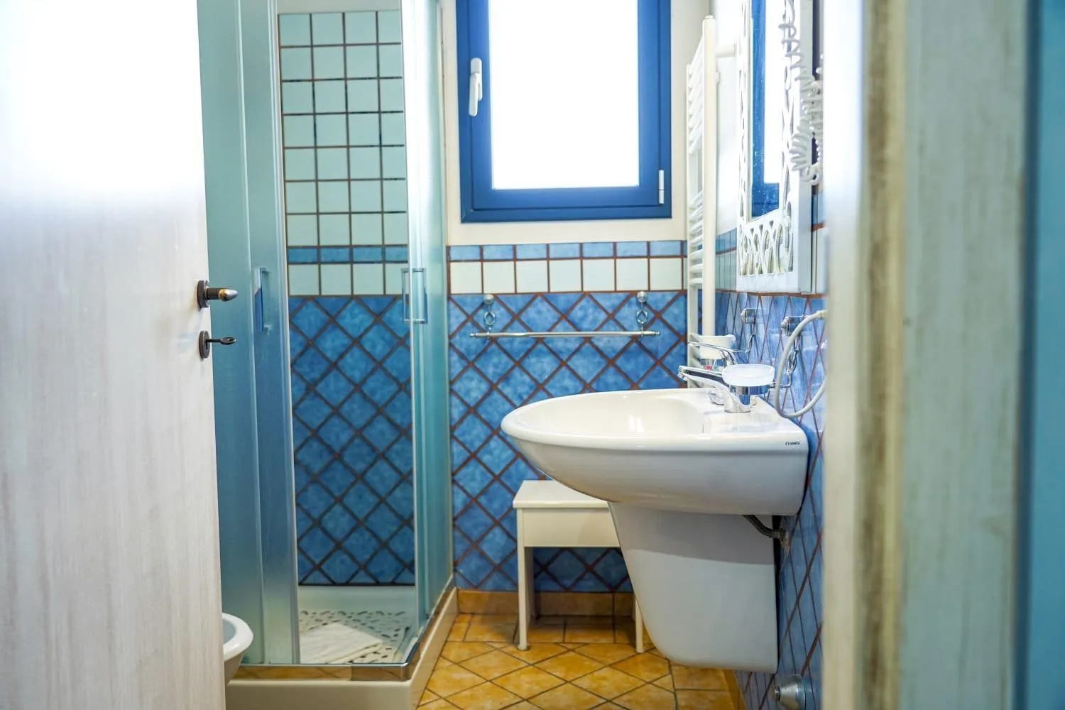 Shower in Motel - Hotel Nautico Pozzallo