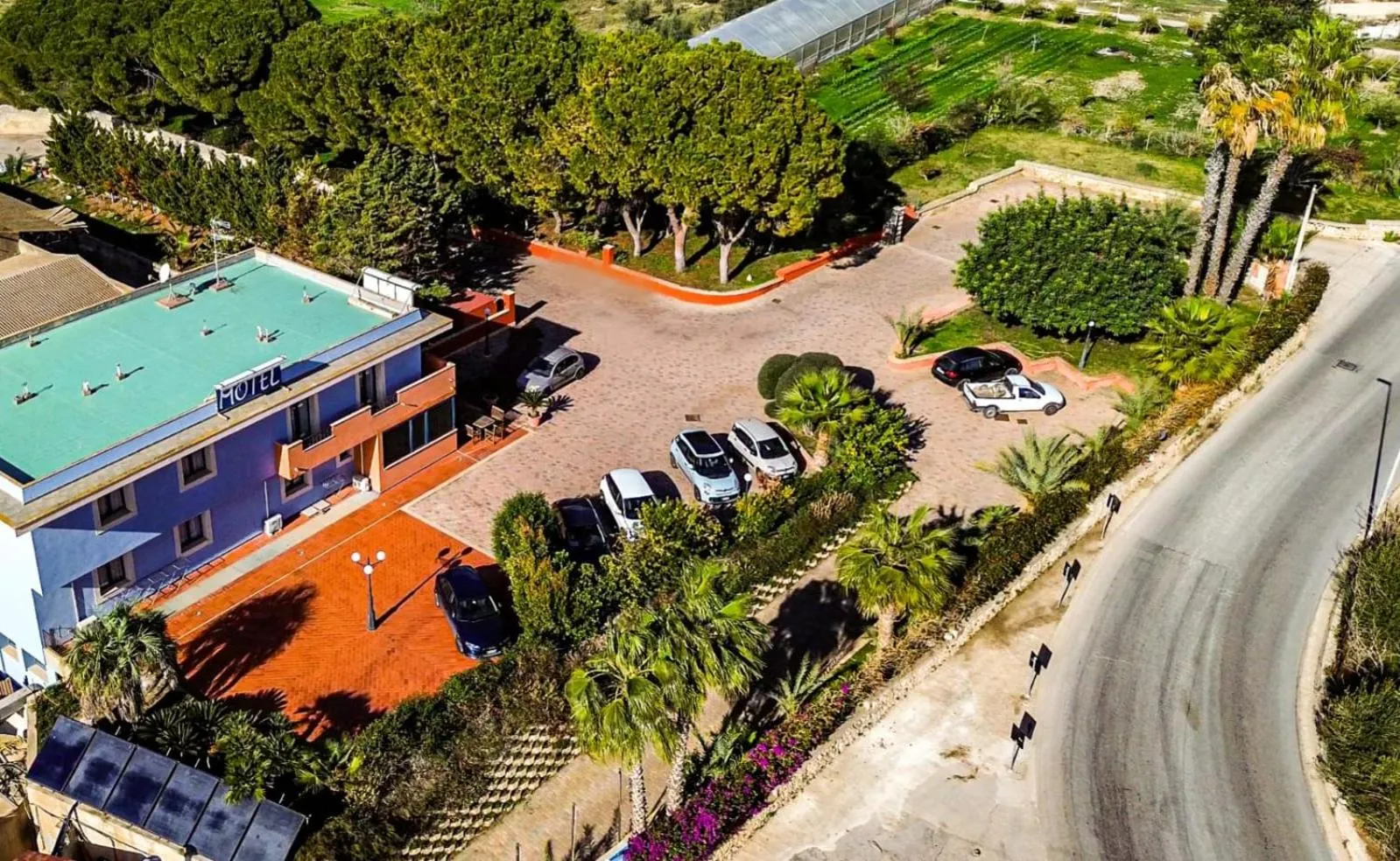 Property building in Motel - Hotel Nautico Pozzallo