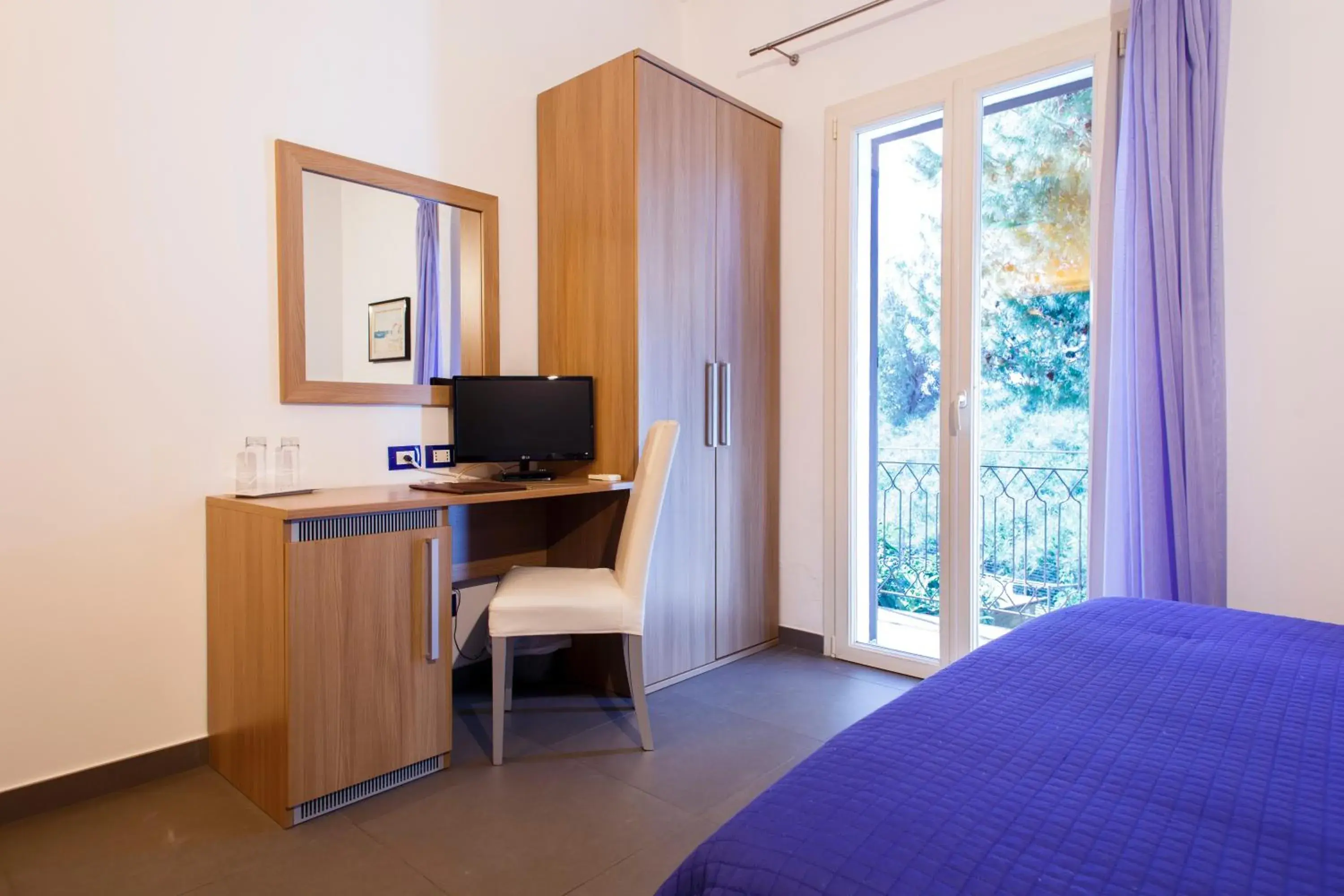 Double Room with Balcony - single occupancy in B&B Villa Seta Double Room with Balcony - single occupancy in B&B Villa Seta