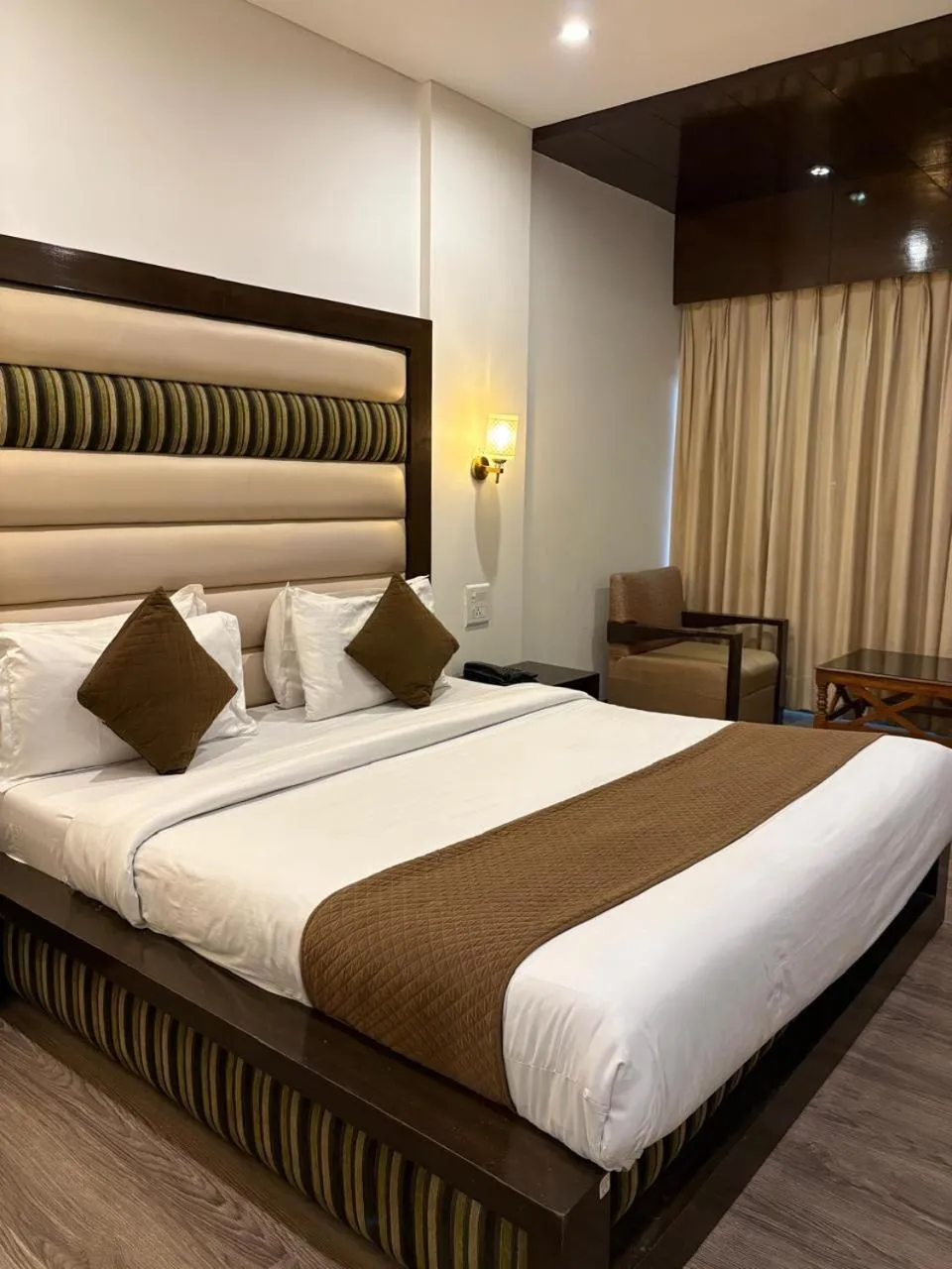 Bedroom, Bed in Hotel Landmark - Centre of City Chandigarh