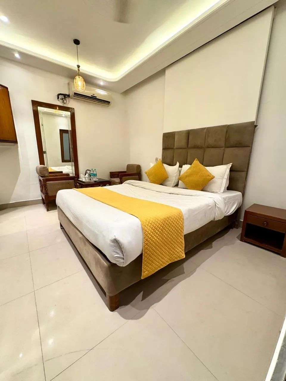 Bedroom, Bed in Hotel Landmark - Centre of City Chandigarh