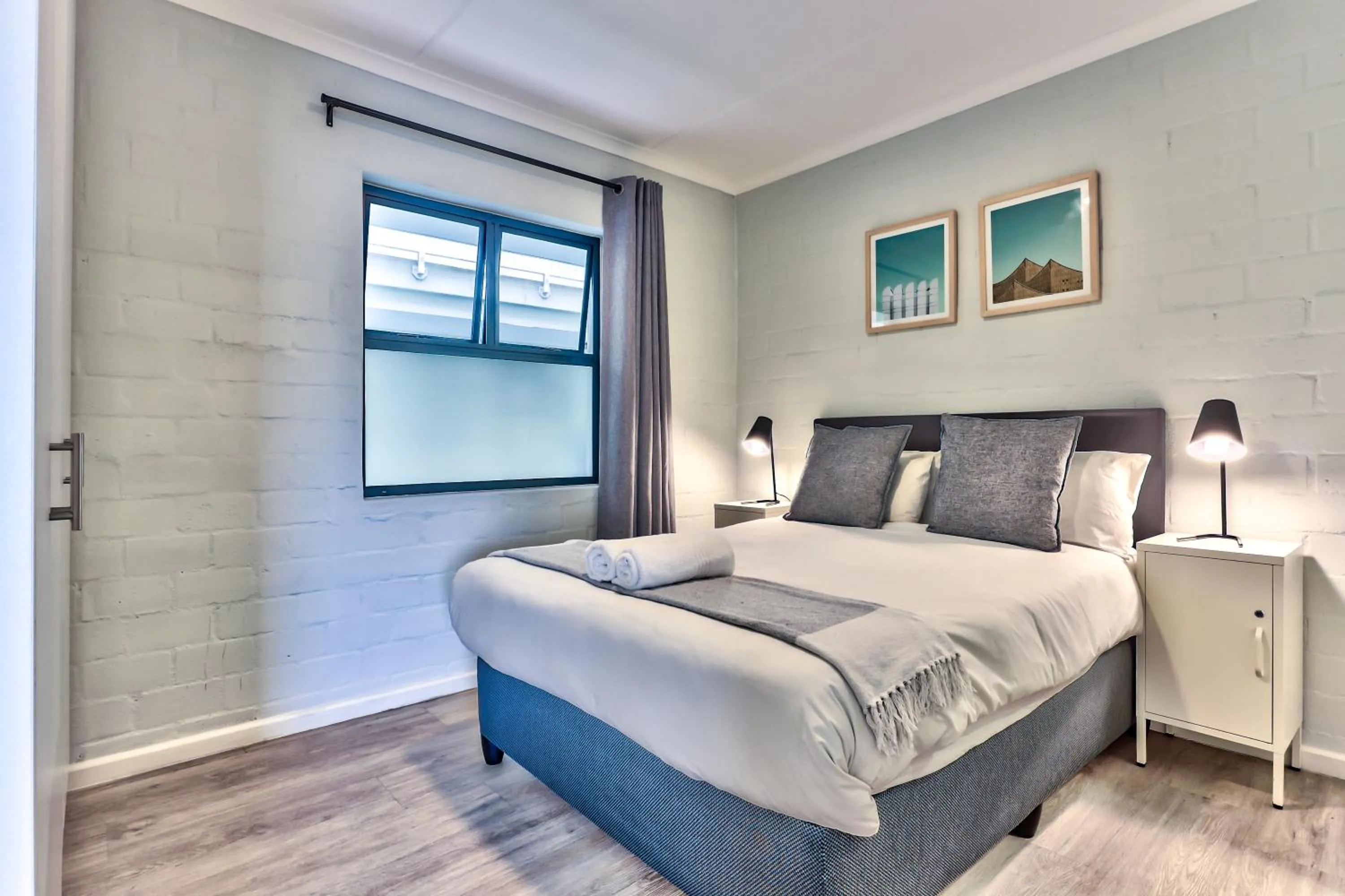 Bed in WINK Aparthotel Eaton Square