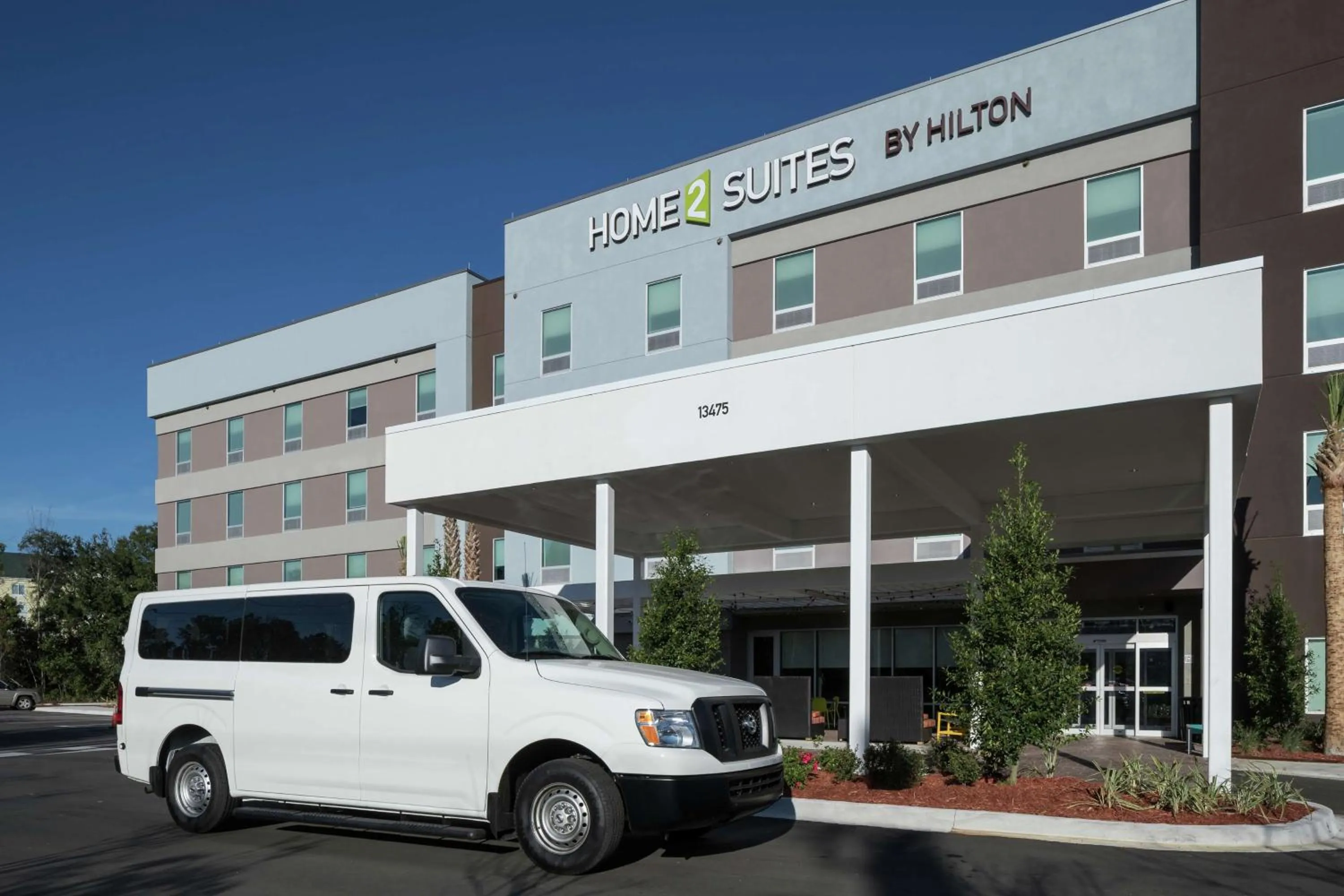 Property building in Home2 Suites By Hilton Jacksonville Airport