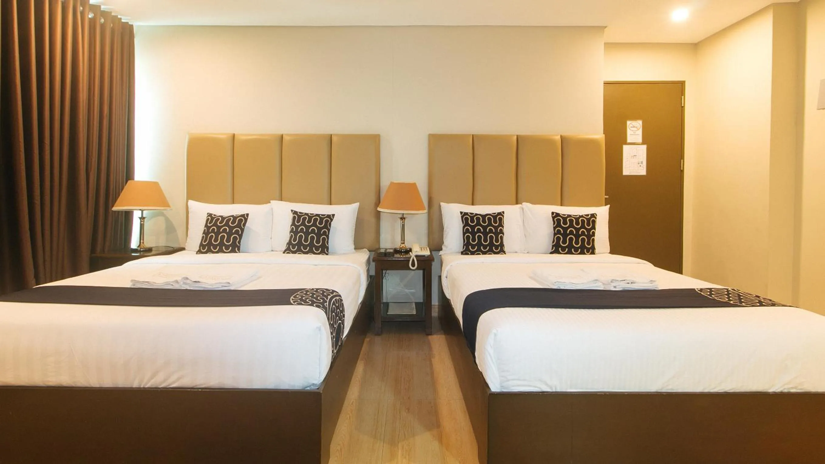 Bed in Asrodel Hotel RedPartner