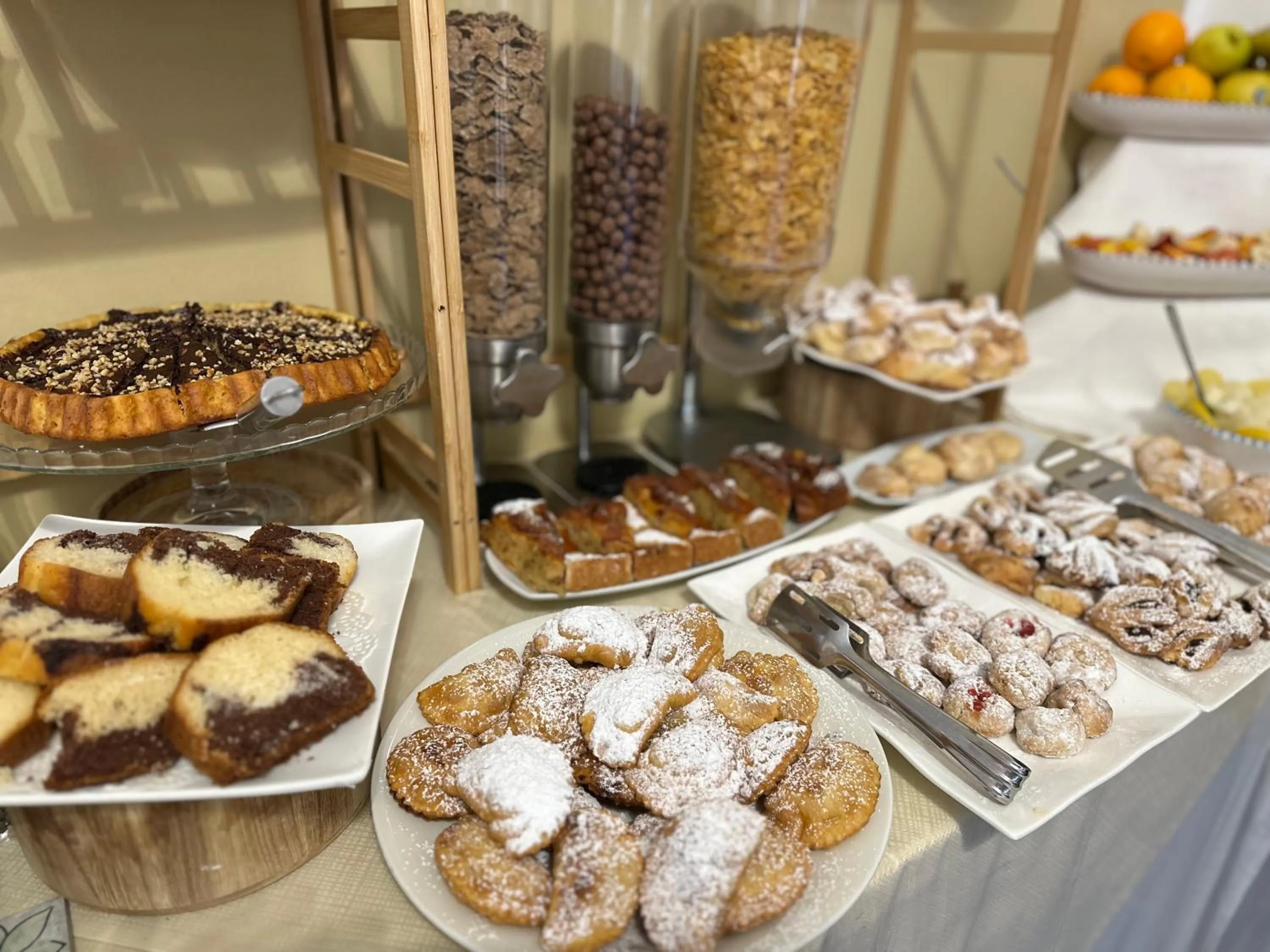 Breakfast in Badia Rooms & Breakfast