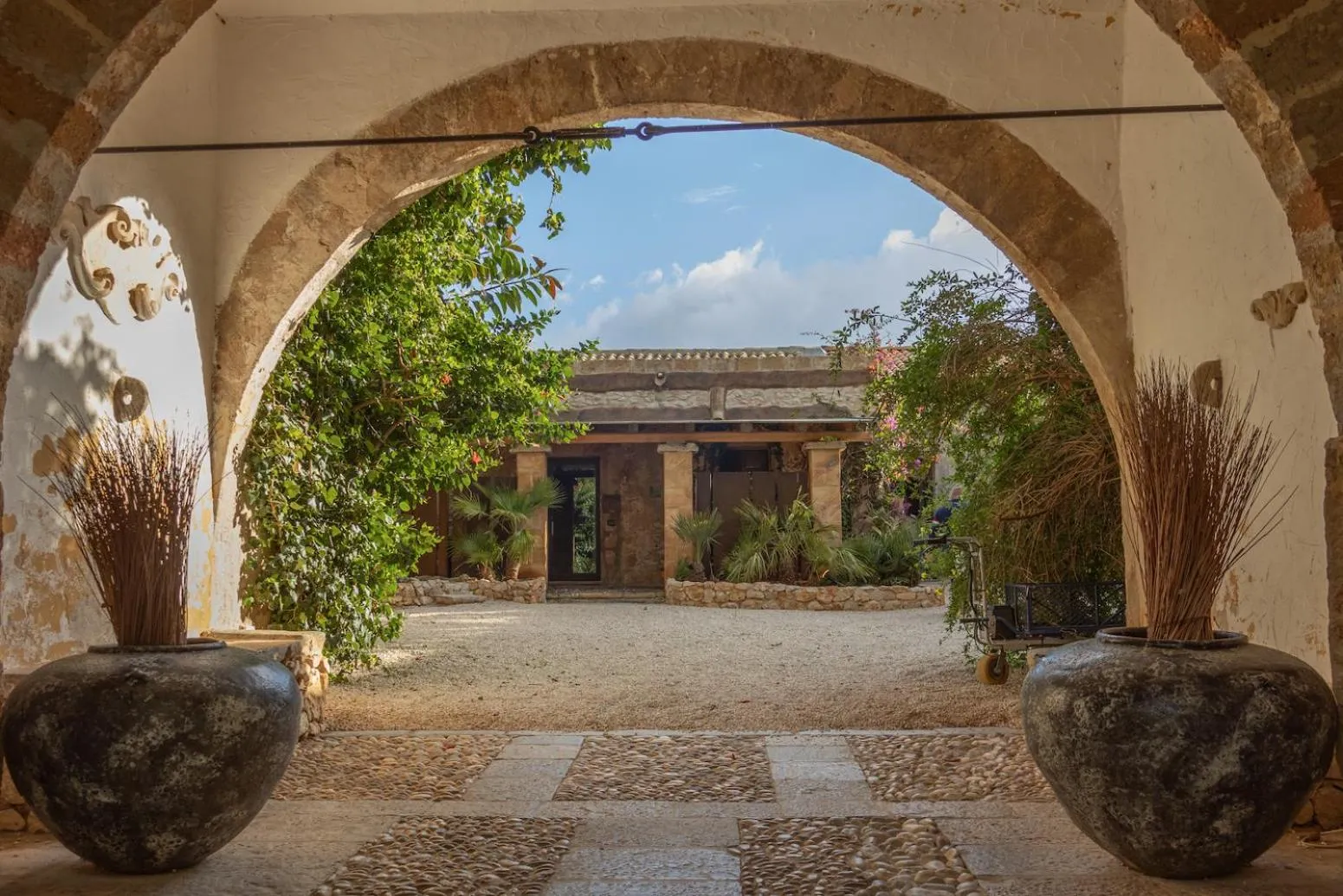 Property building in Baglio La Porta by Geocharme