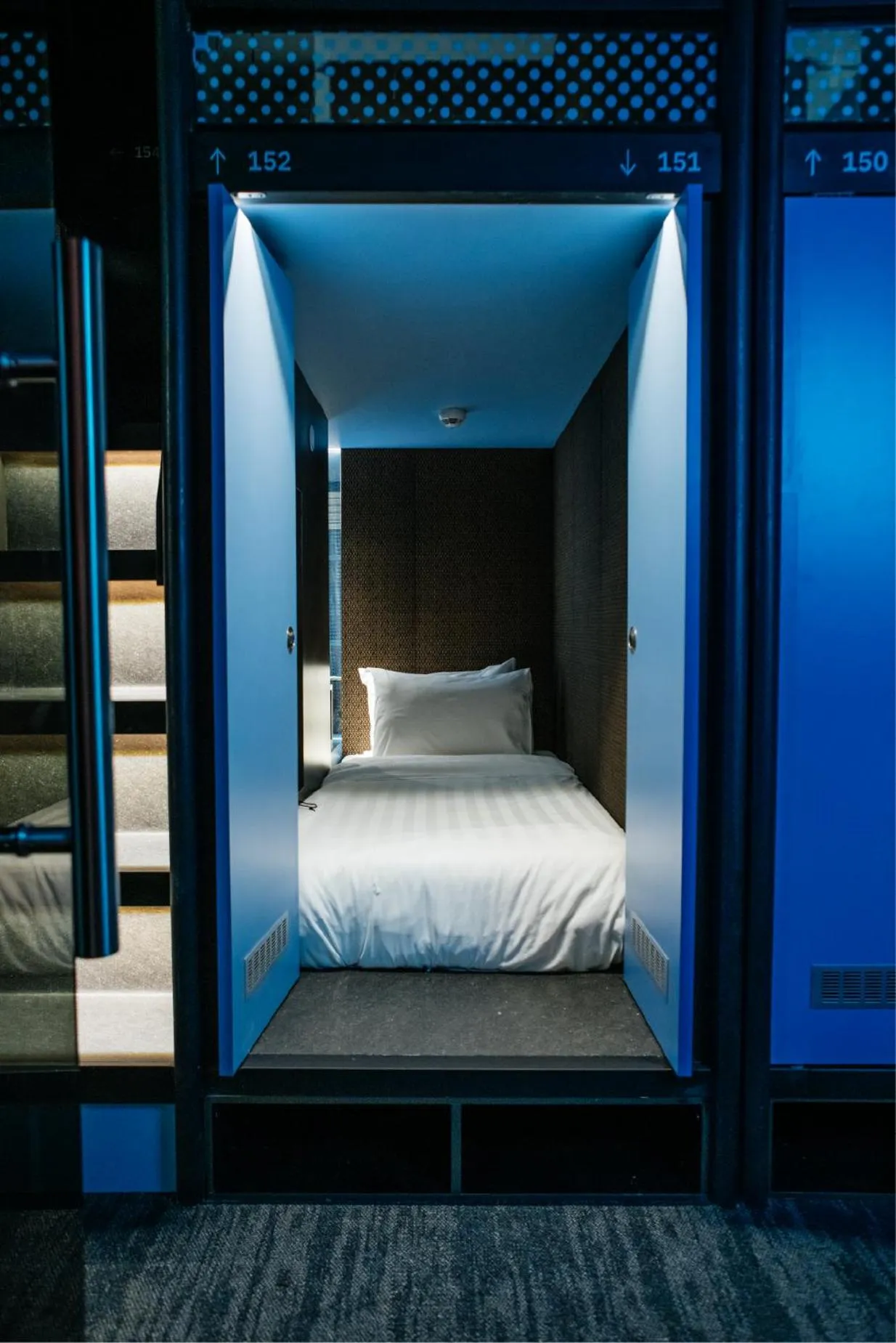 Bed in CapsuleTransit Airside KLIA T2 - Airport Hotel - International Departure near to Transit Hall, Gate Q