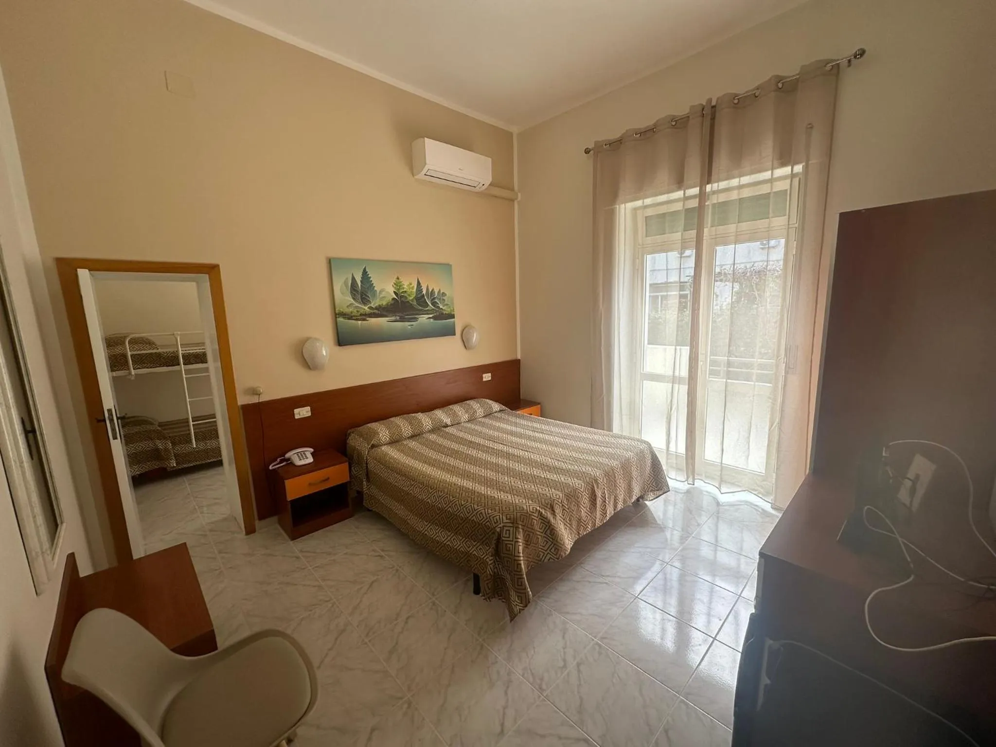 Bedroom in Hotel Germania