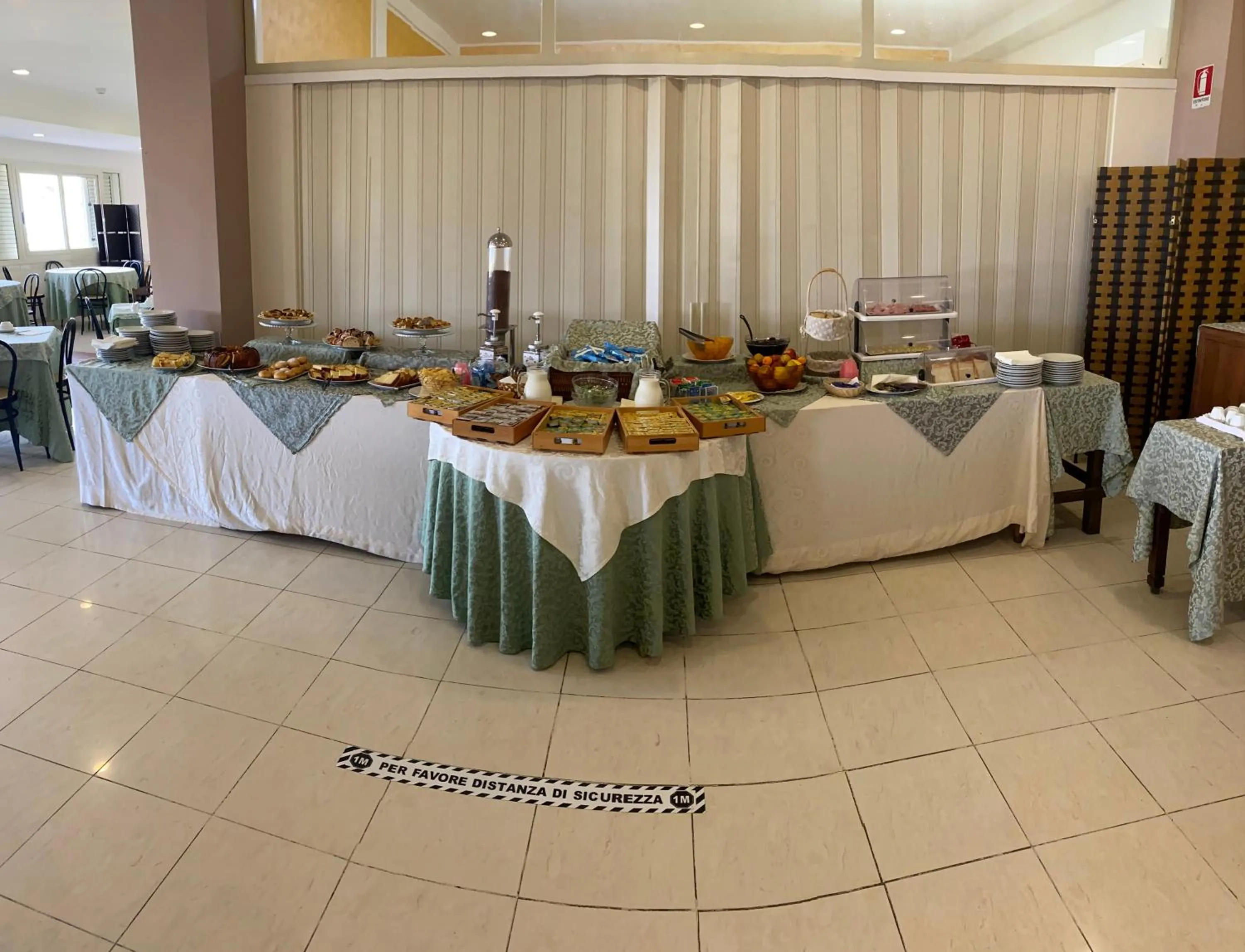 Buffet breakfast in Hotel Germania