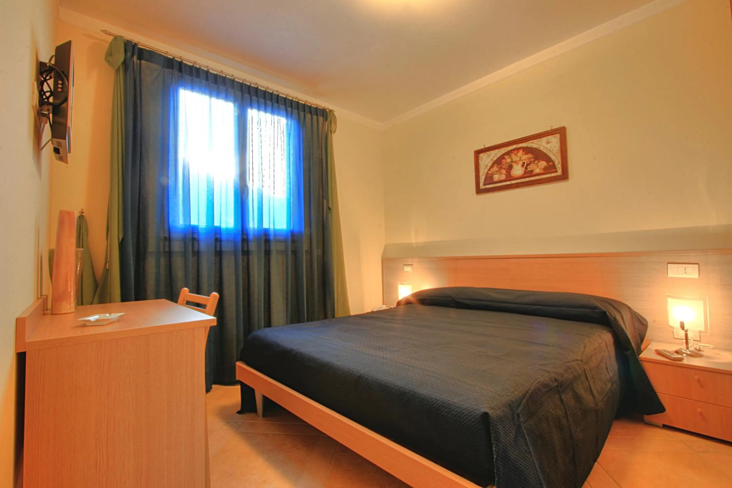 Photo of the whole room, Bed in Posidonia Residence