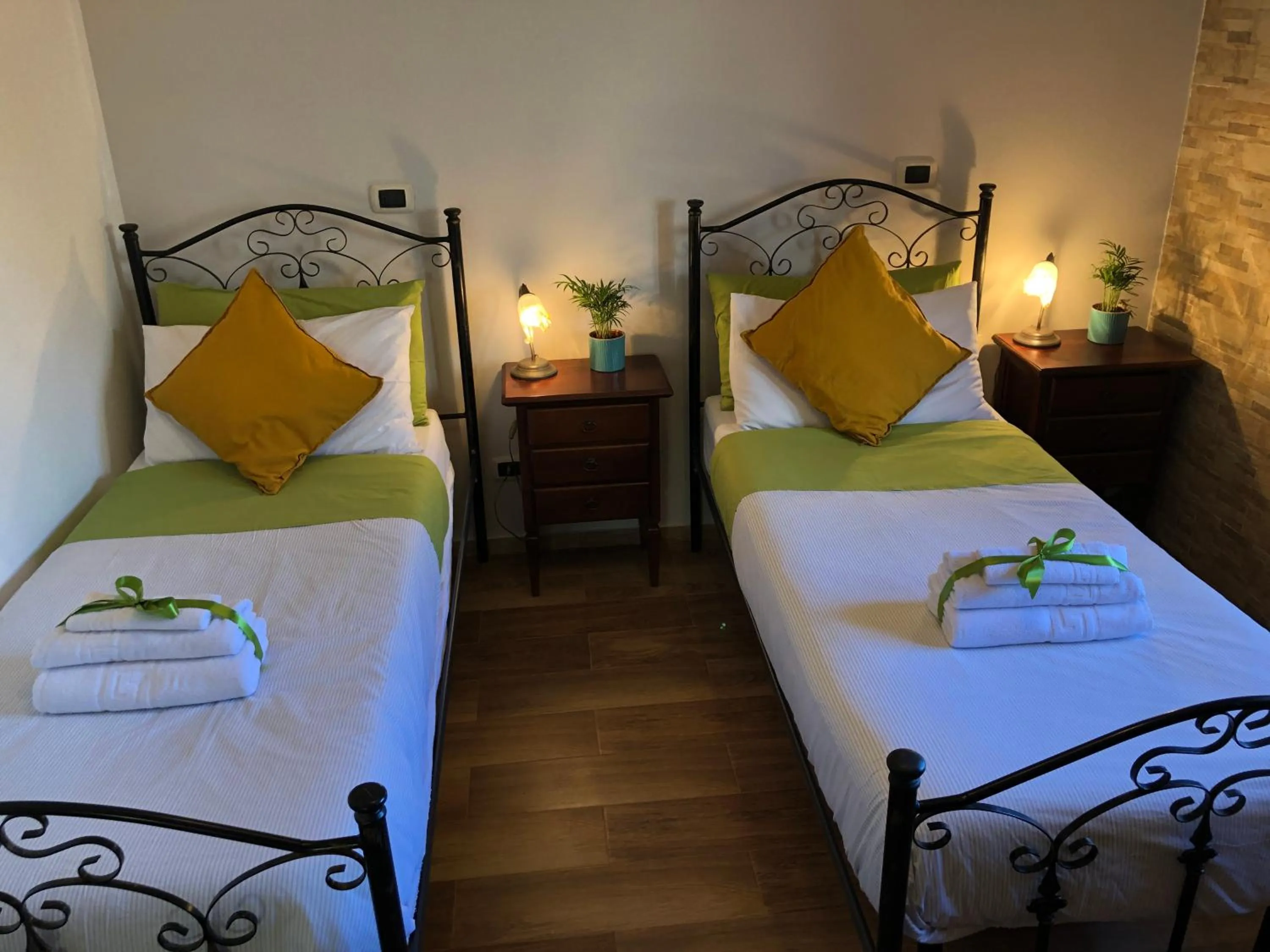 Bedroom, Bed in B&B Mandorla Amara