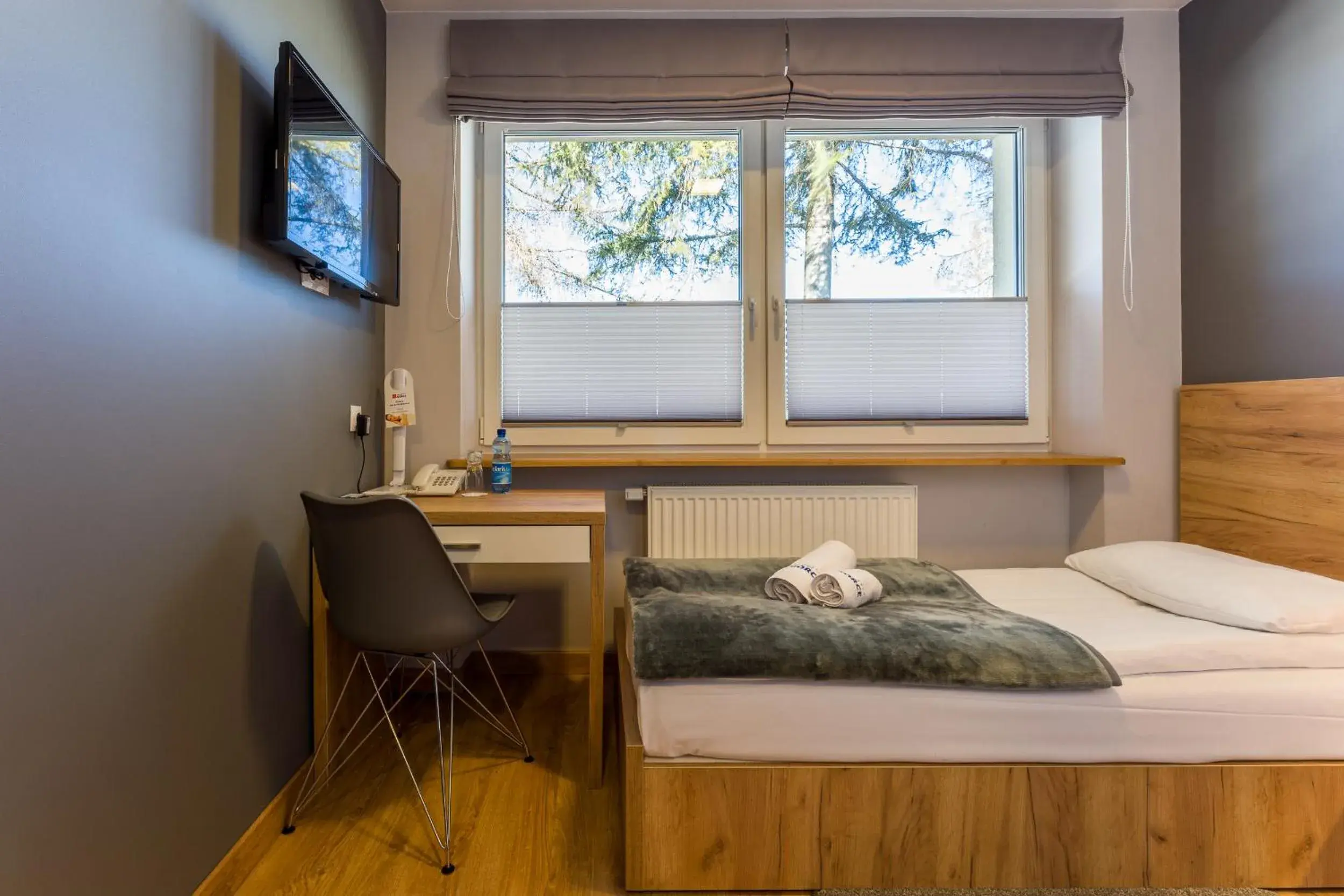 Economy Single Room in Hotel***Gorce Economy Single Room in Hotel***Gorce