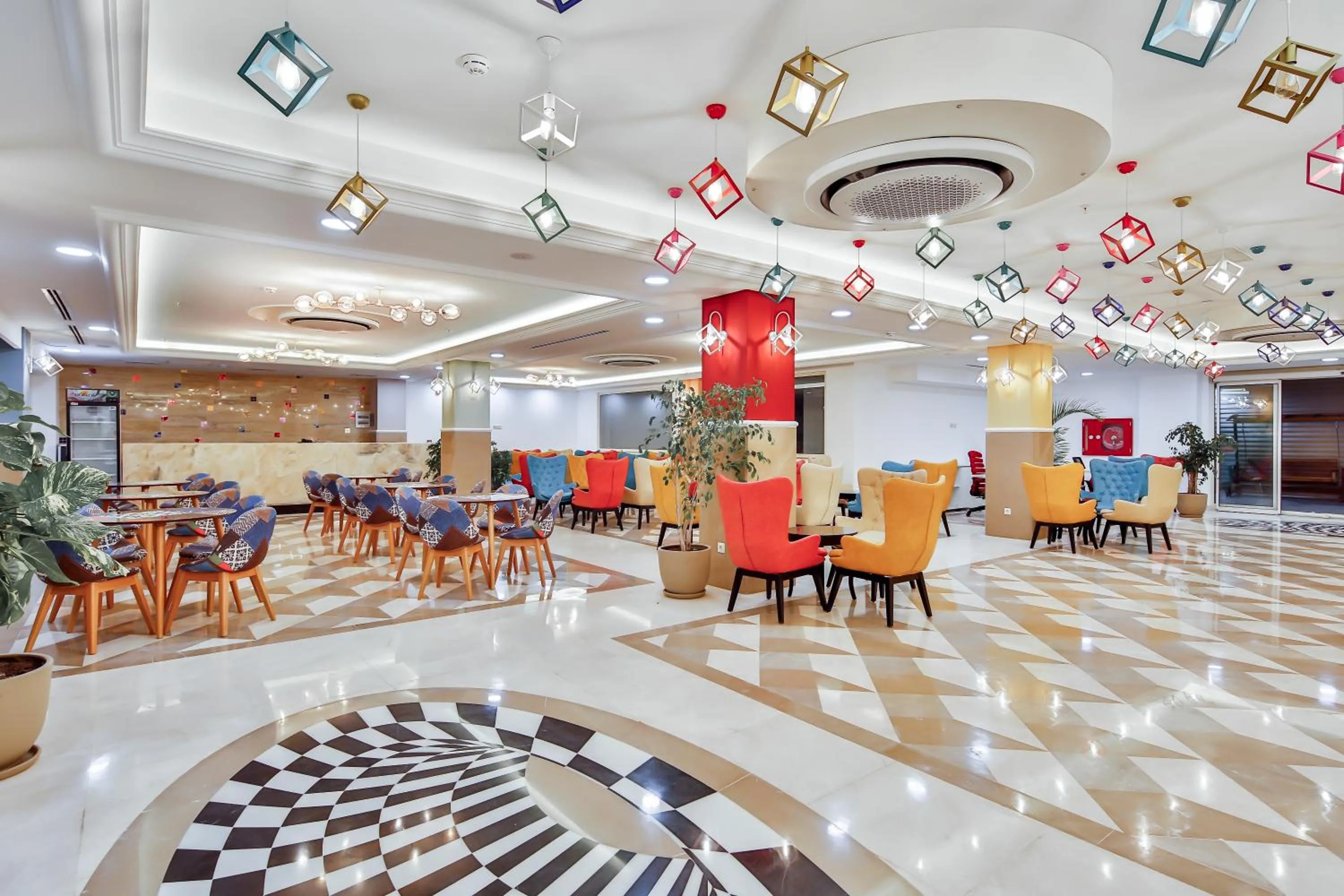 Restaurant/places to eat in Crystal Club World of Colours Comfort Collection