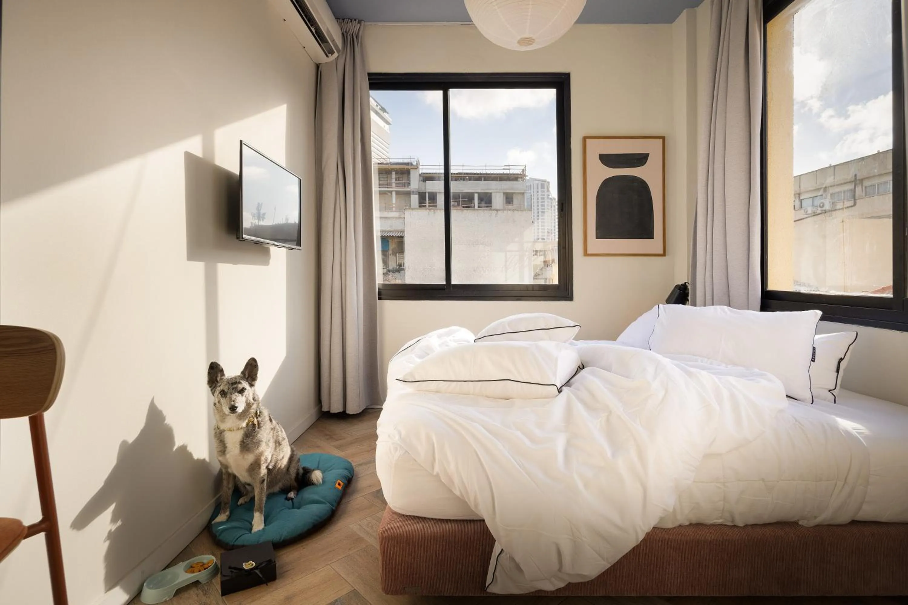 Bedroom, Bed in Monochrome - by Loginn Tel-Avivian hotels