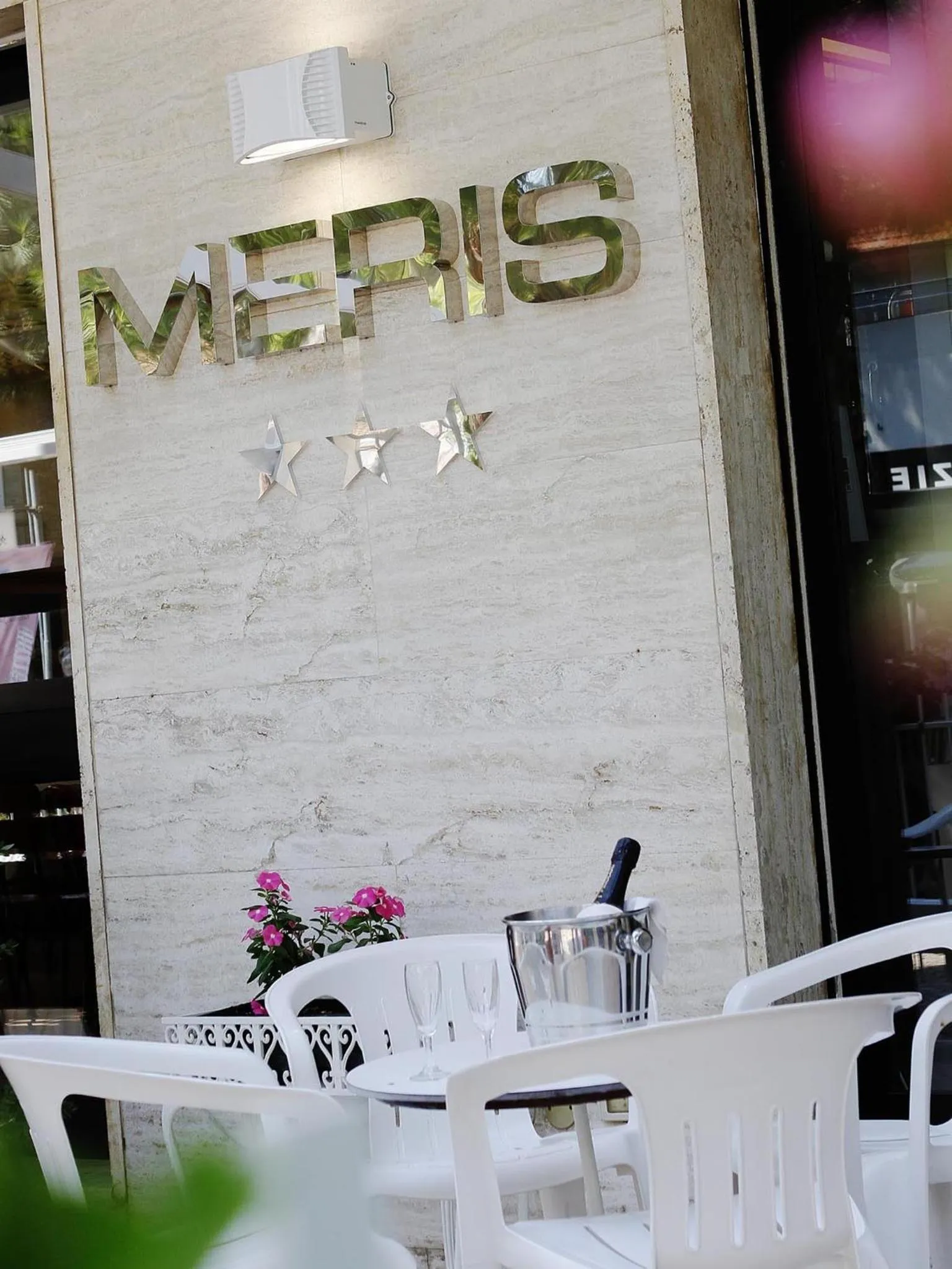 Property logo or sign in Hotel Meris