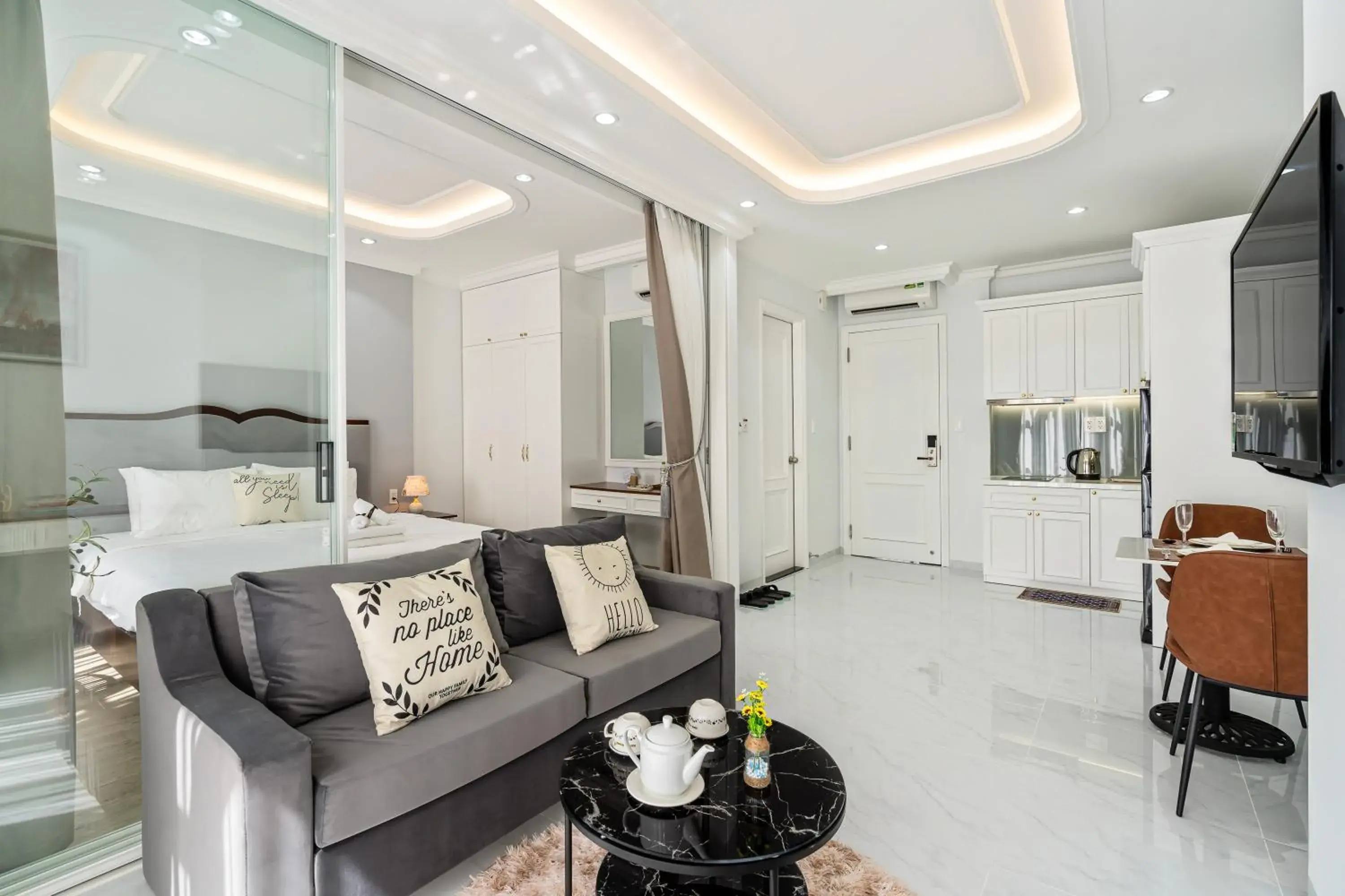 Suite with Balcony in The Royal Homies - Phu My Hung Suite with Balcony in The Royal Homies - Phu My Hung