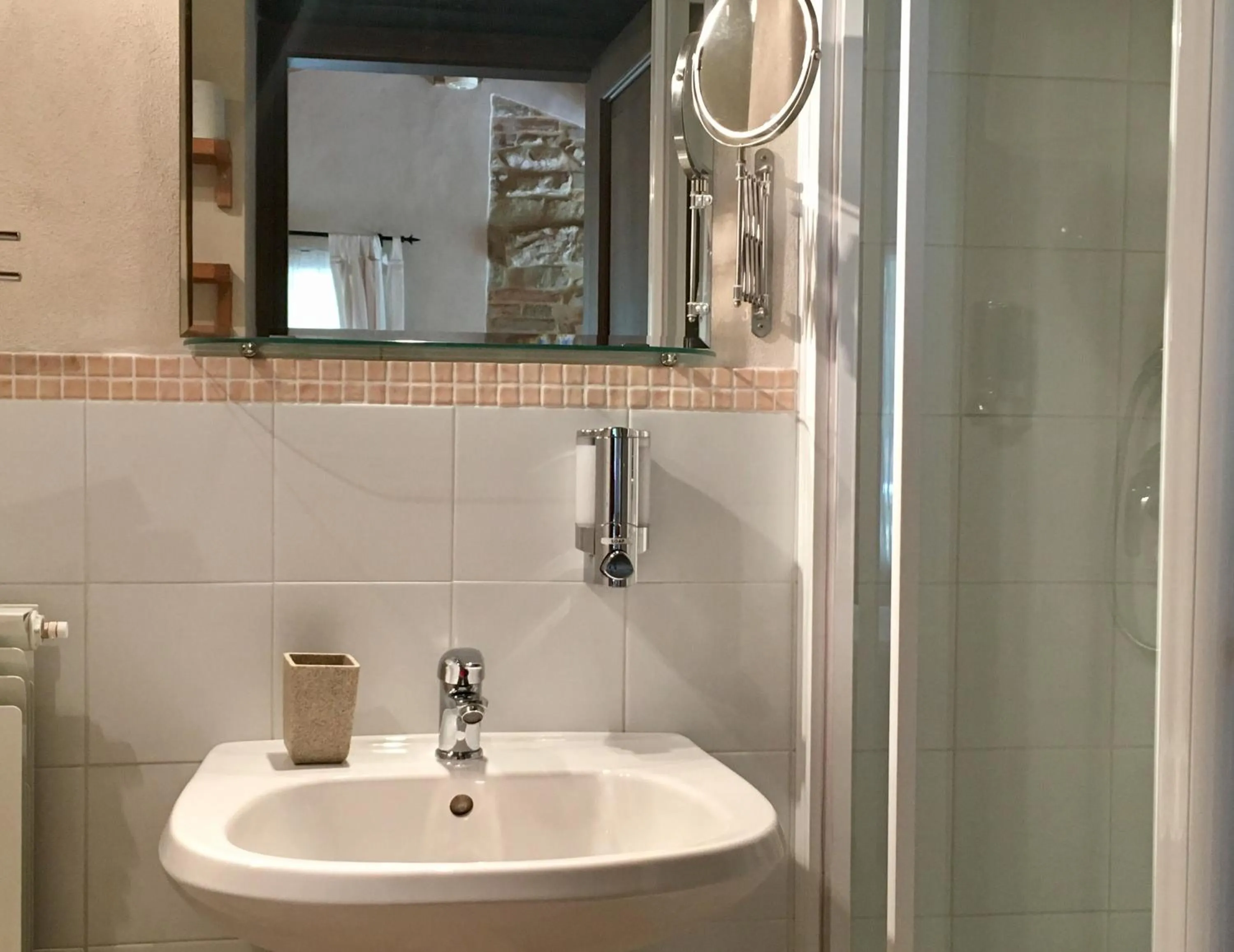 Bathroom in Il Nascondiglio - The Hideaway