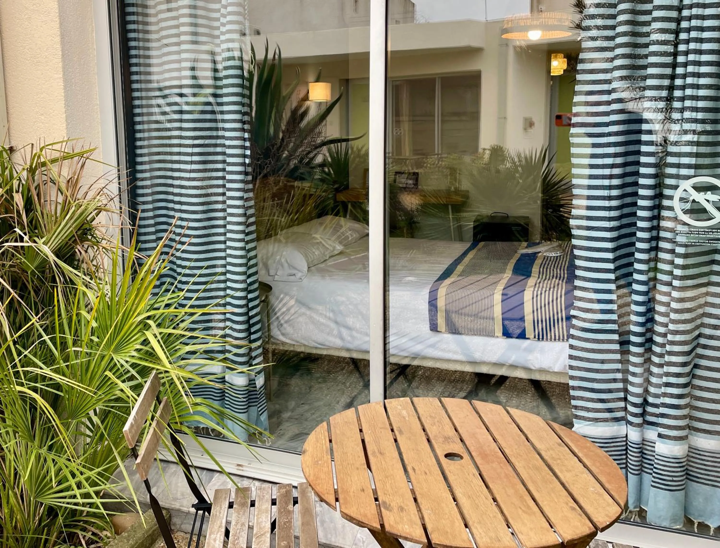 Property building in Hotel AMERIQUE