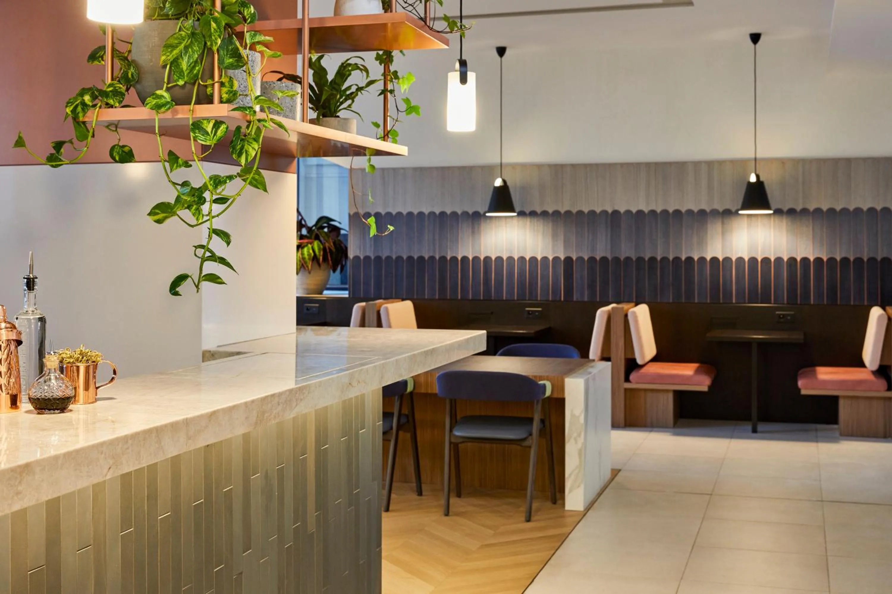 Restaurant/places to eat in Crowne Plaza Paris - Republique by IHG