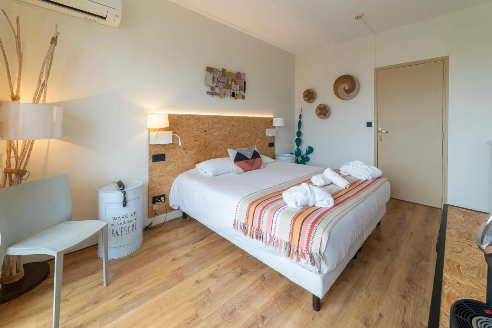 Bedroom, Bed in Cit'Hotel Imperial