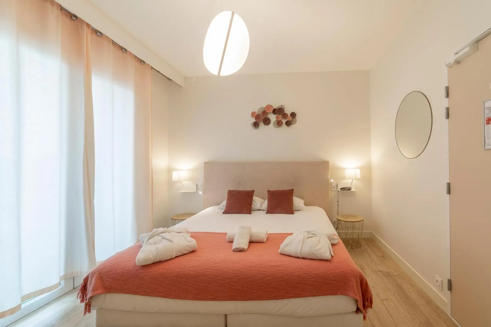 Bedroom, Bed in Cit'Hotel Imperial