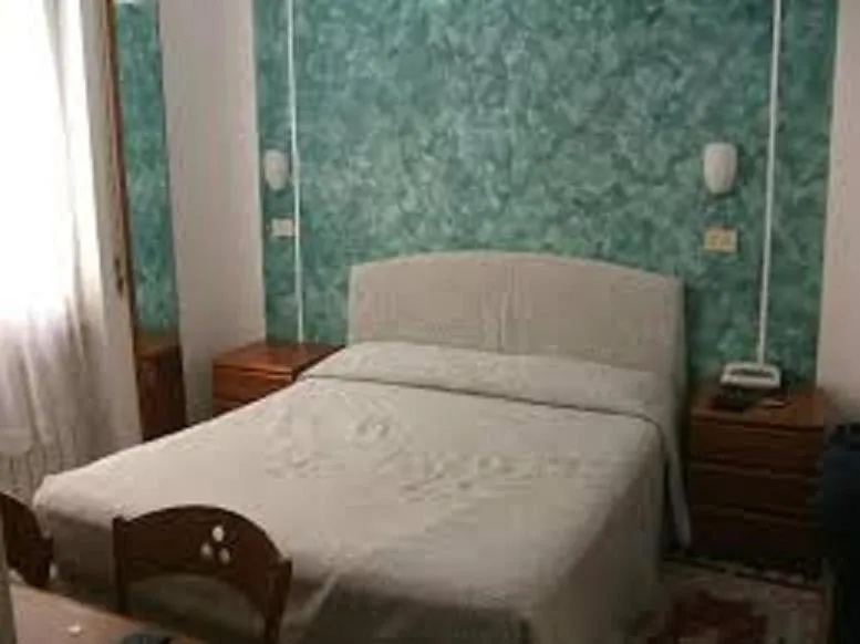 Bed in Albergo Villagrande
